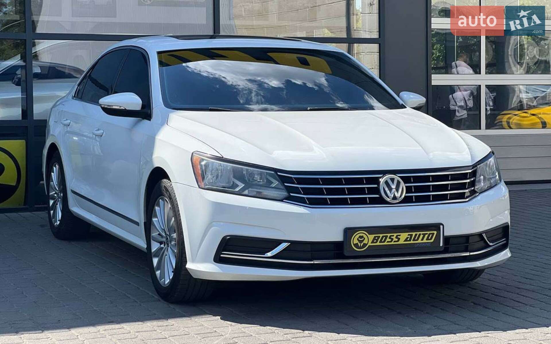 VOLKSWAGEN PASSAT 2015