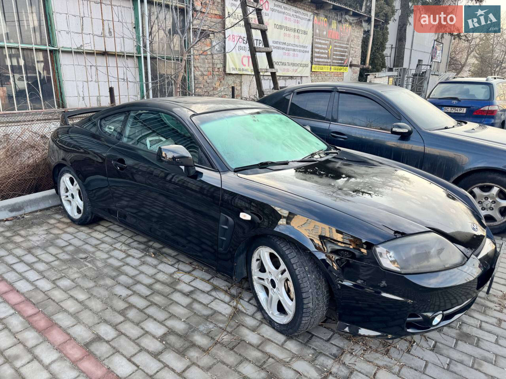 HYUNDAI TIBURON 2003