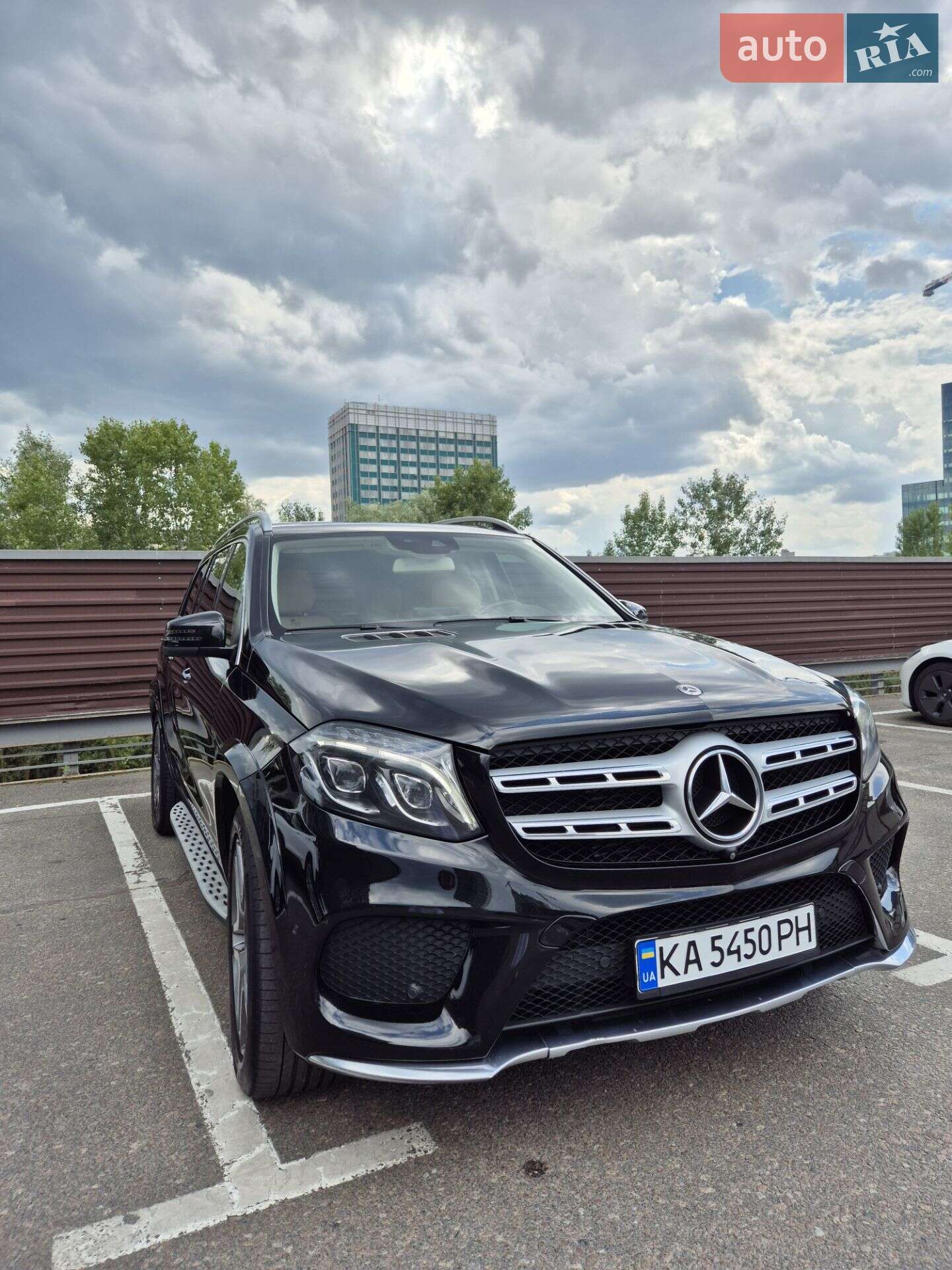 Головне фото звіту автомобіля MERCEDES-BENZ GLS 350 2017