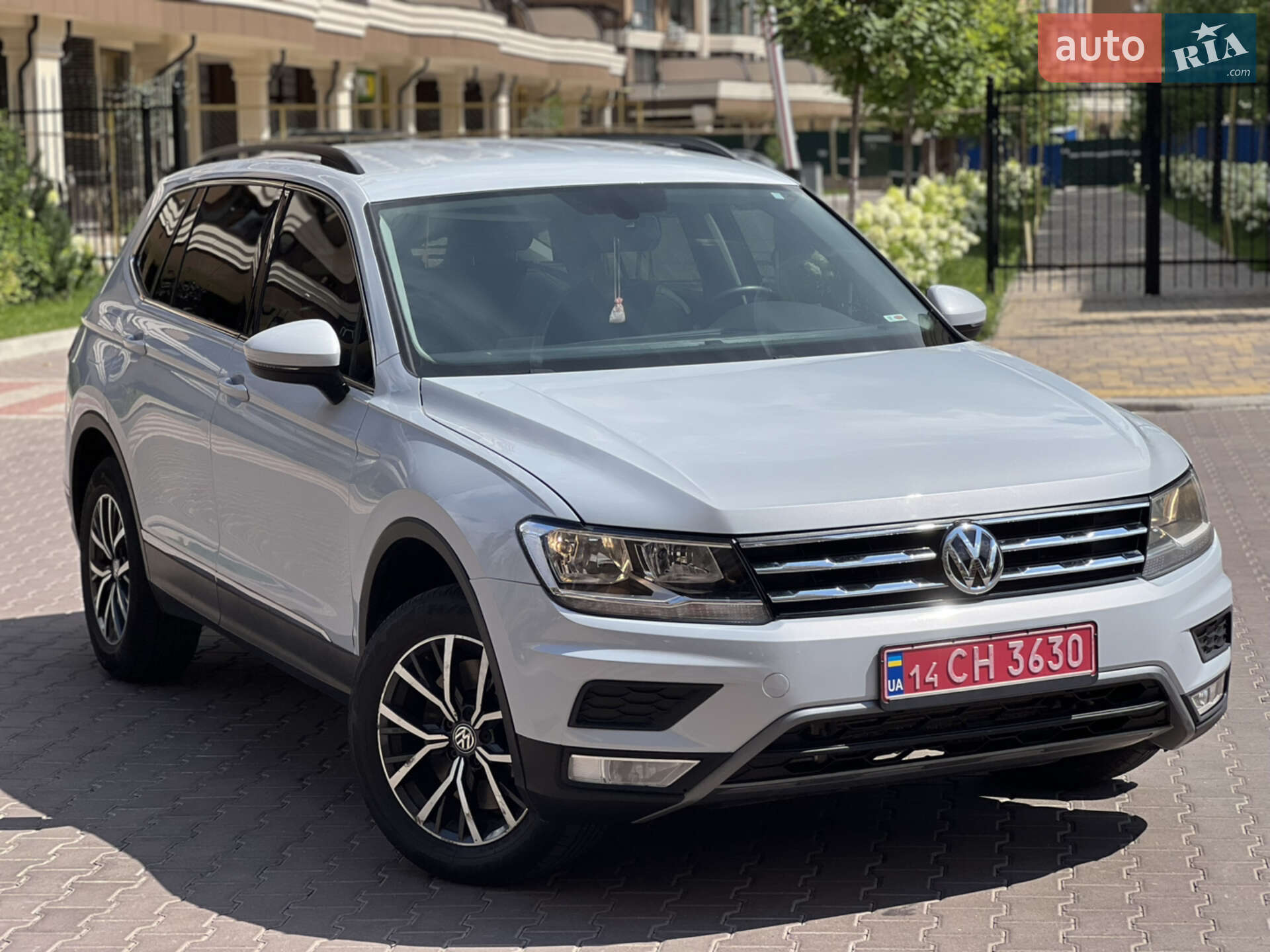 VOLKSWAGEN TIGUAN 2017