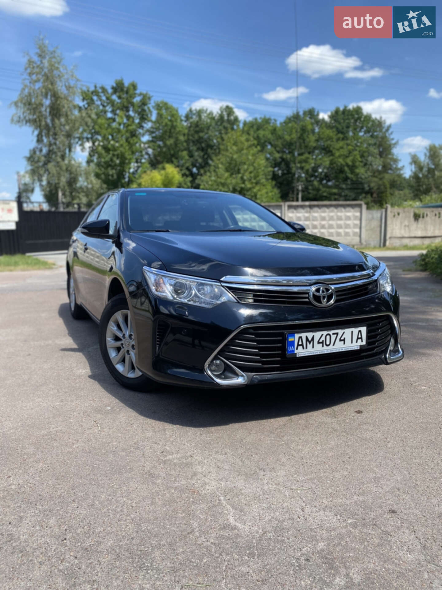 TOYOTA CAMRY