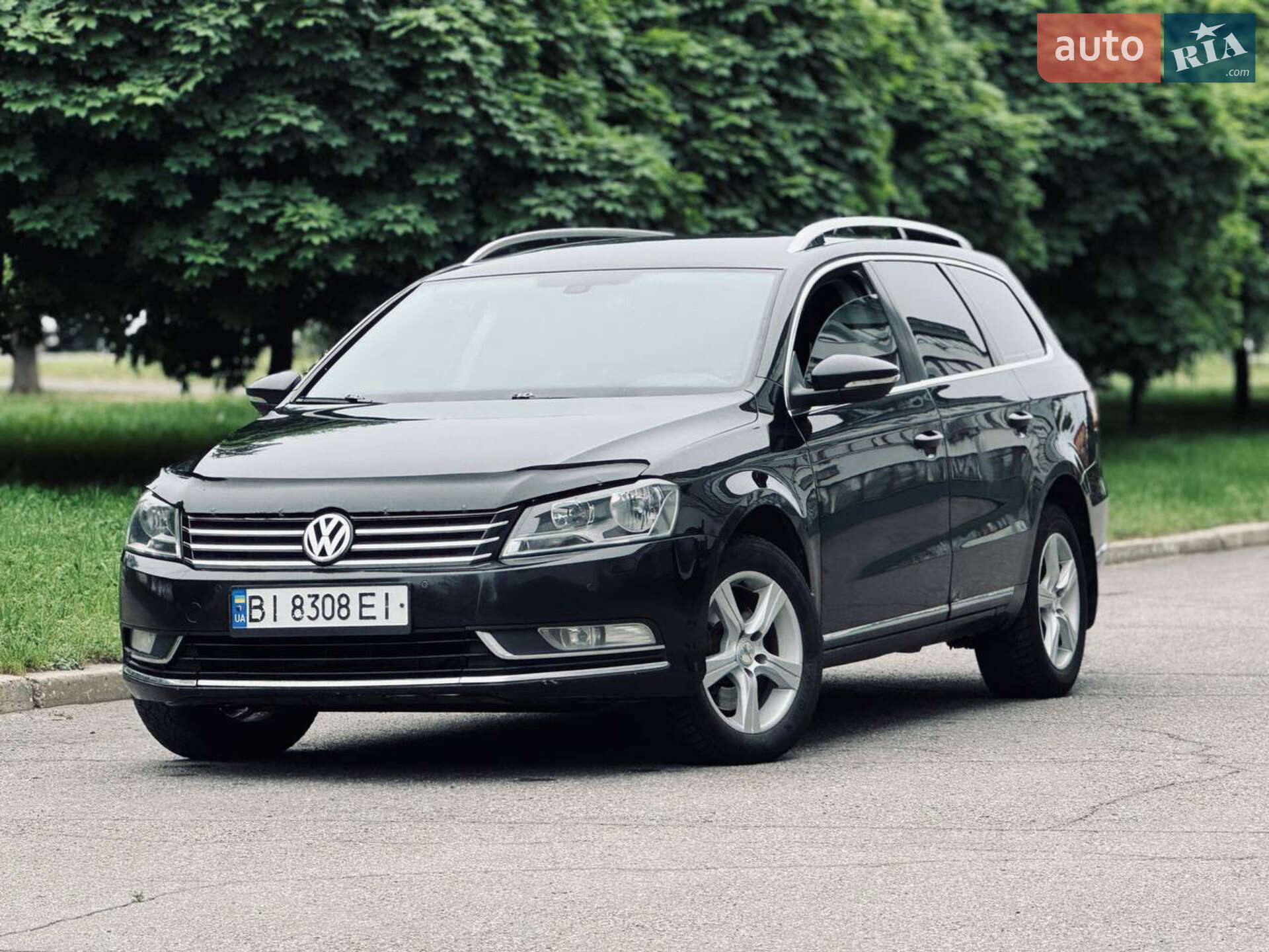 VOLKSWAGEN PASSAT 2011