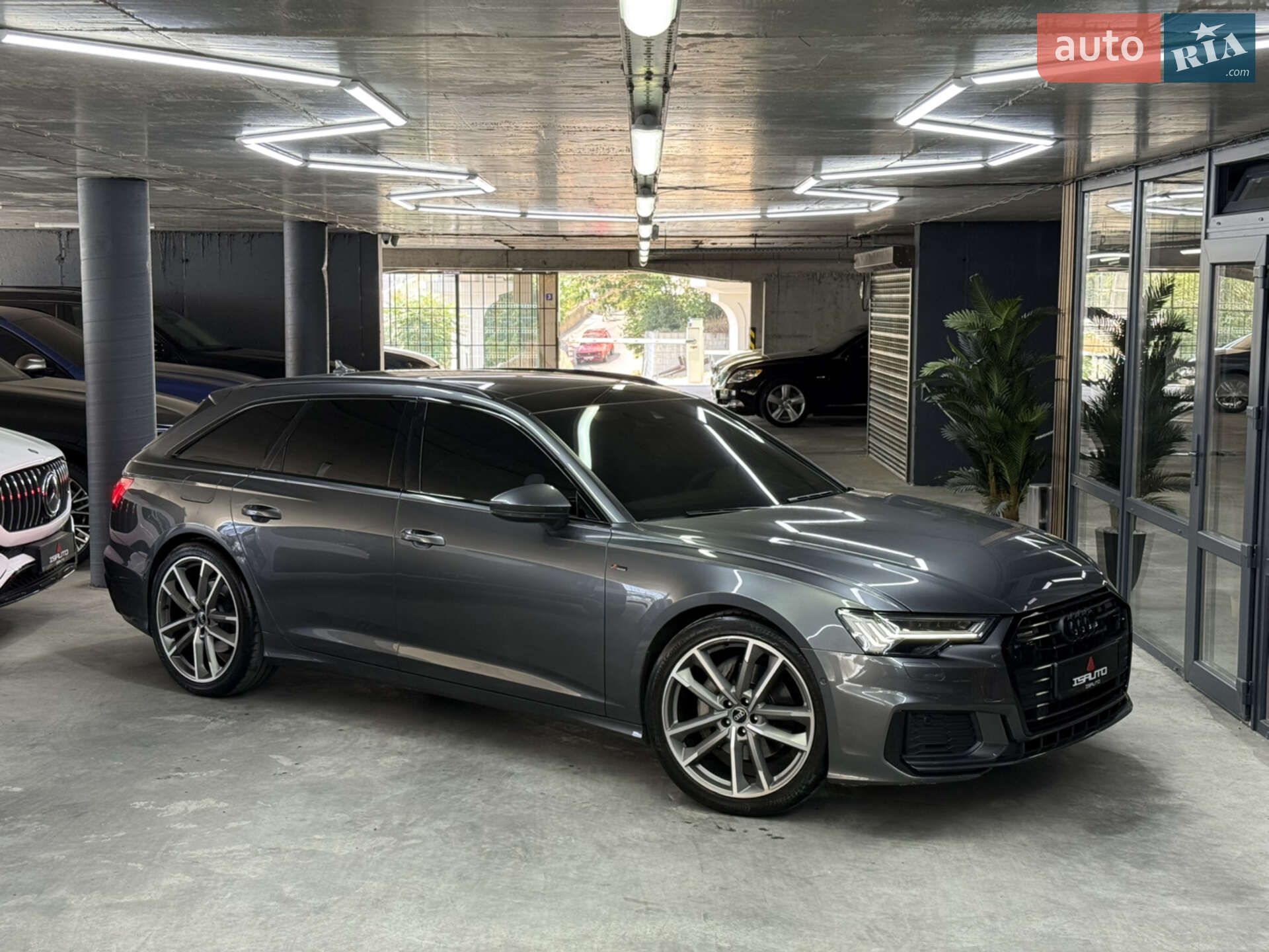 Головне фото звіту автомобіля AUDI A6 2021