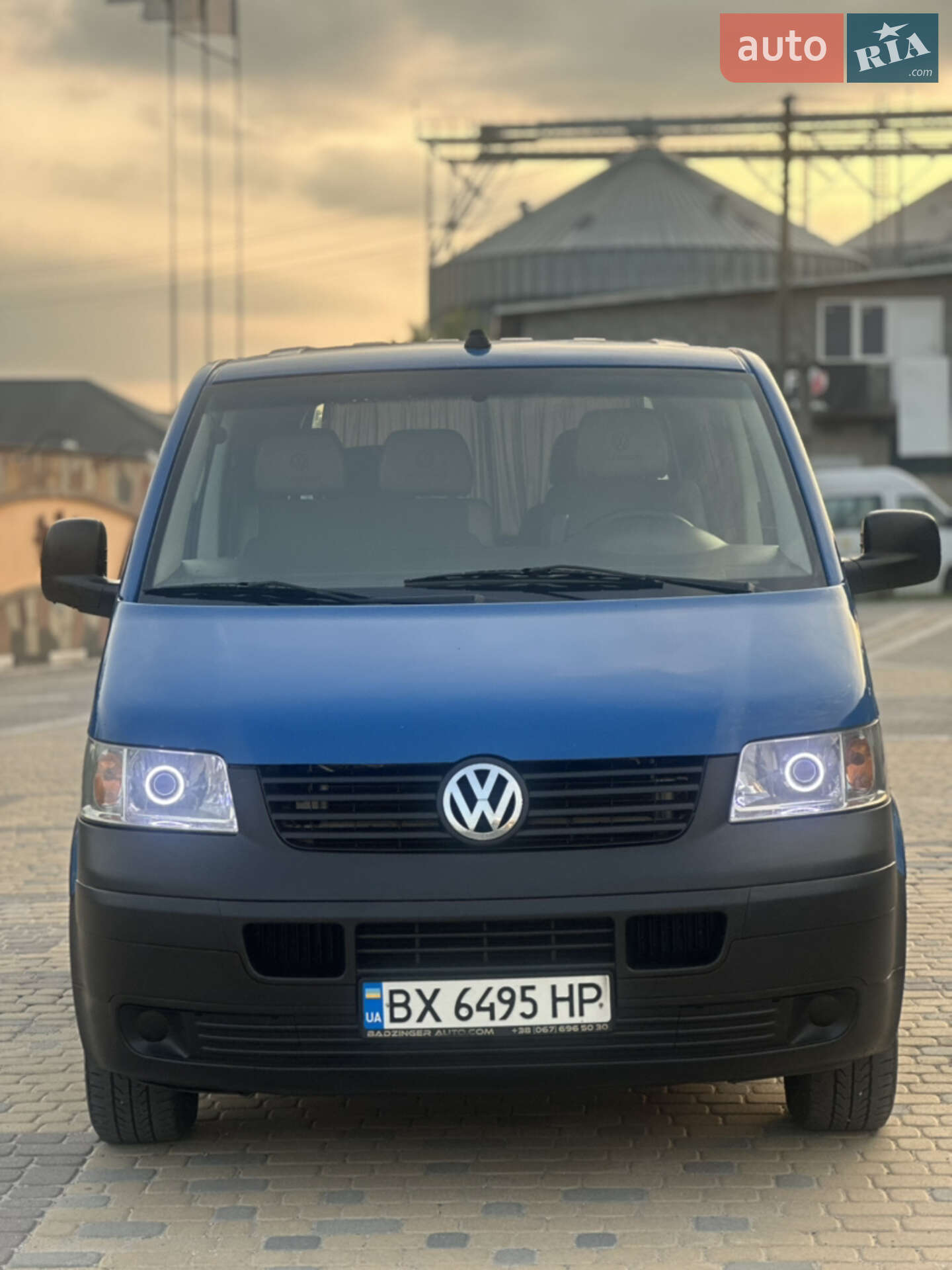 VOLKSWAGEN TRANSPORTER 2004