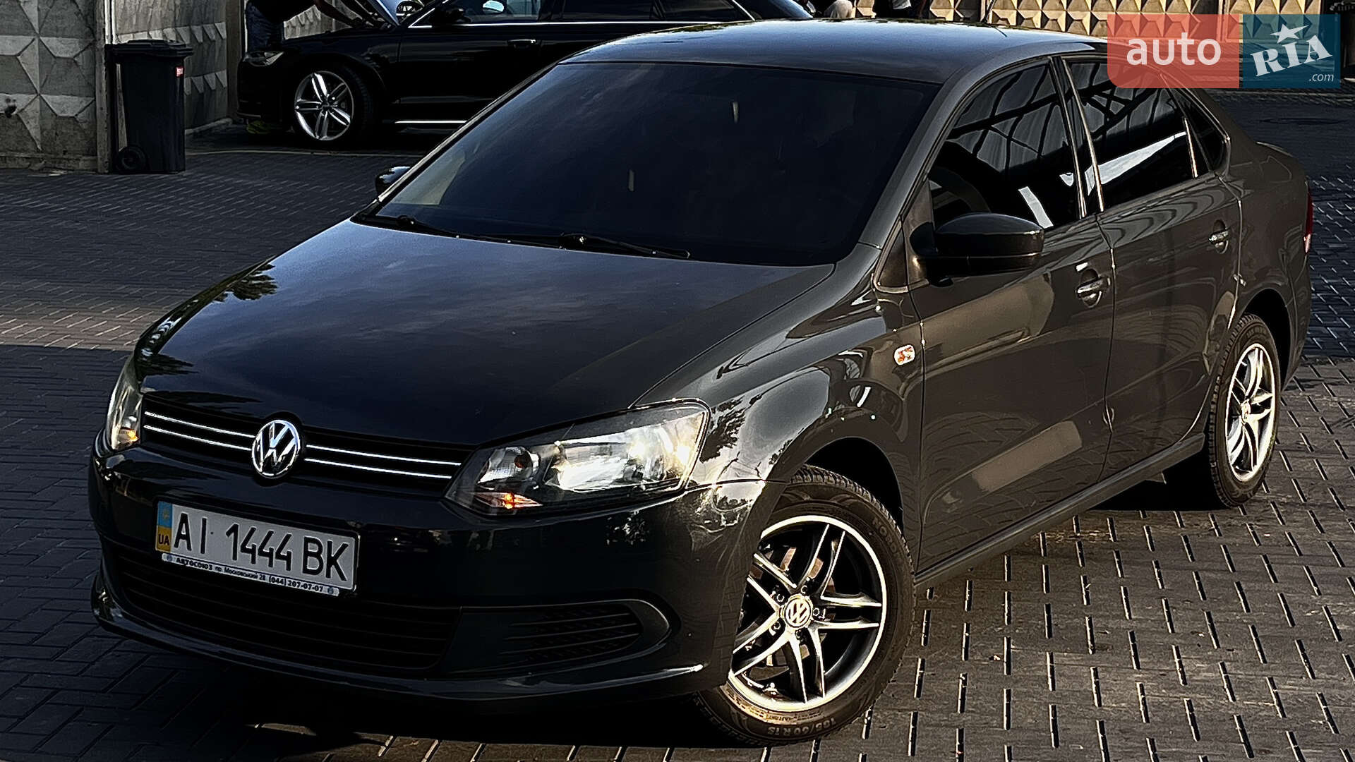 VOLKSWAGEN POLO 2011