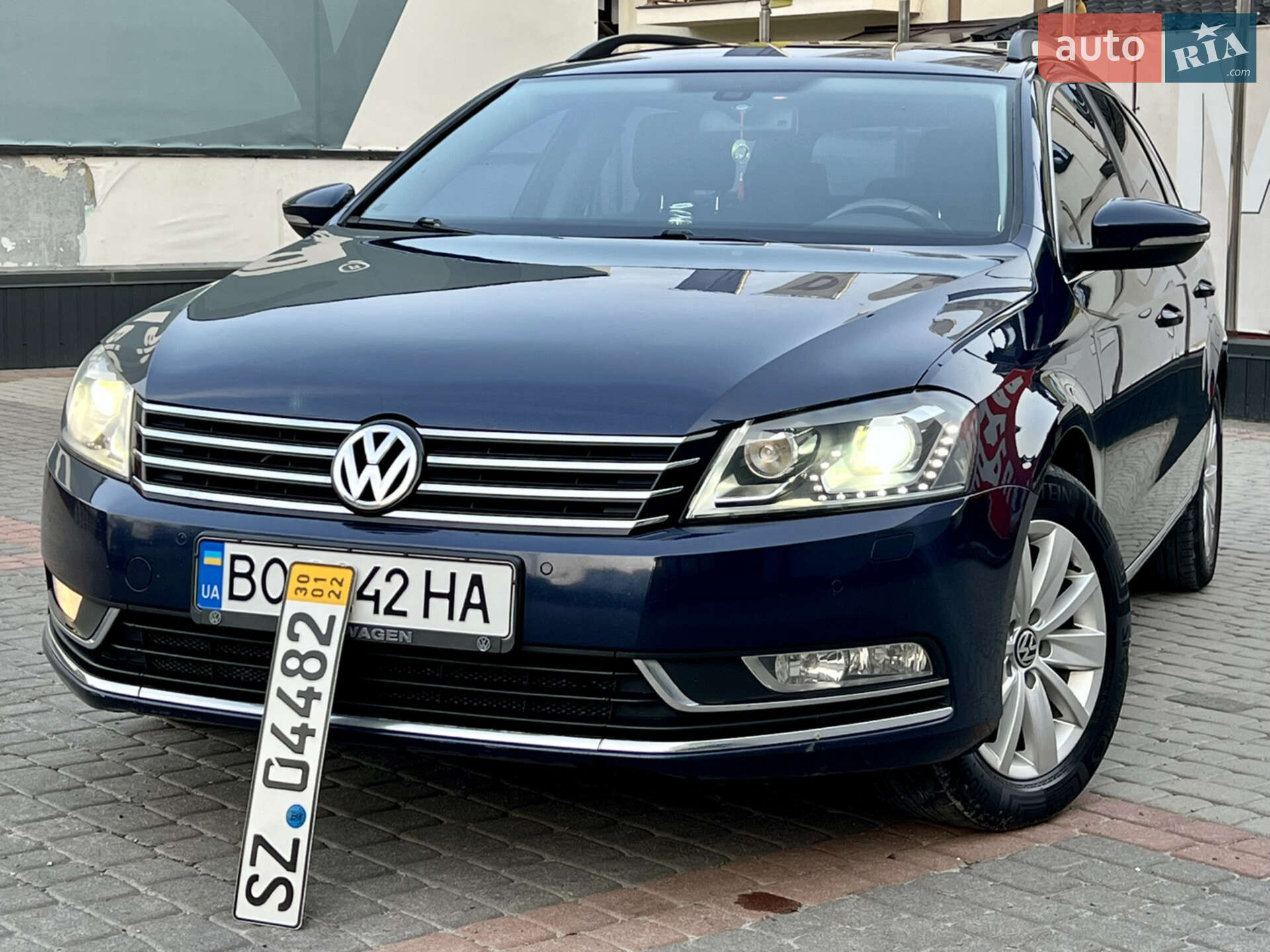 VOLKSWAGEN PASSAT 2012