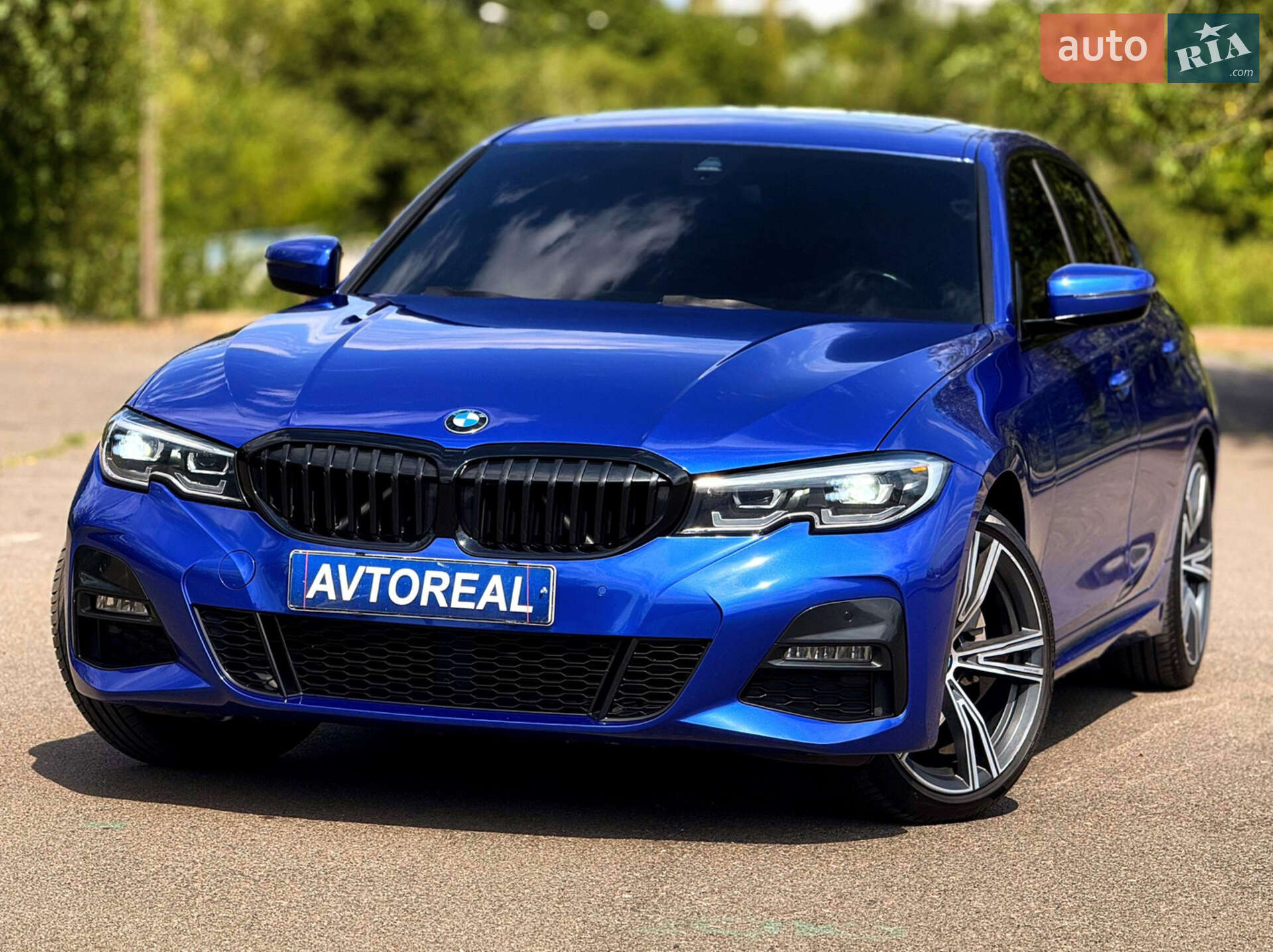 Головне фото звіту автомобіля BMW 330I 2019