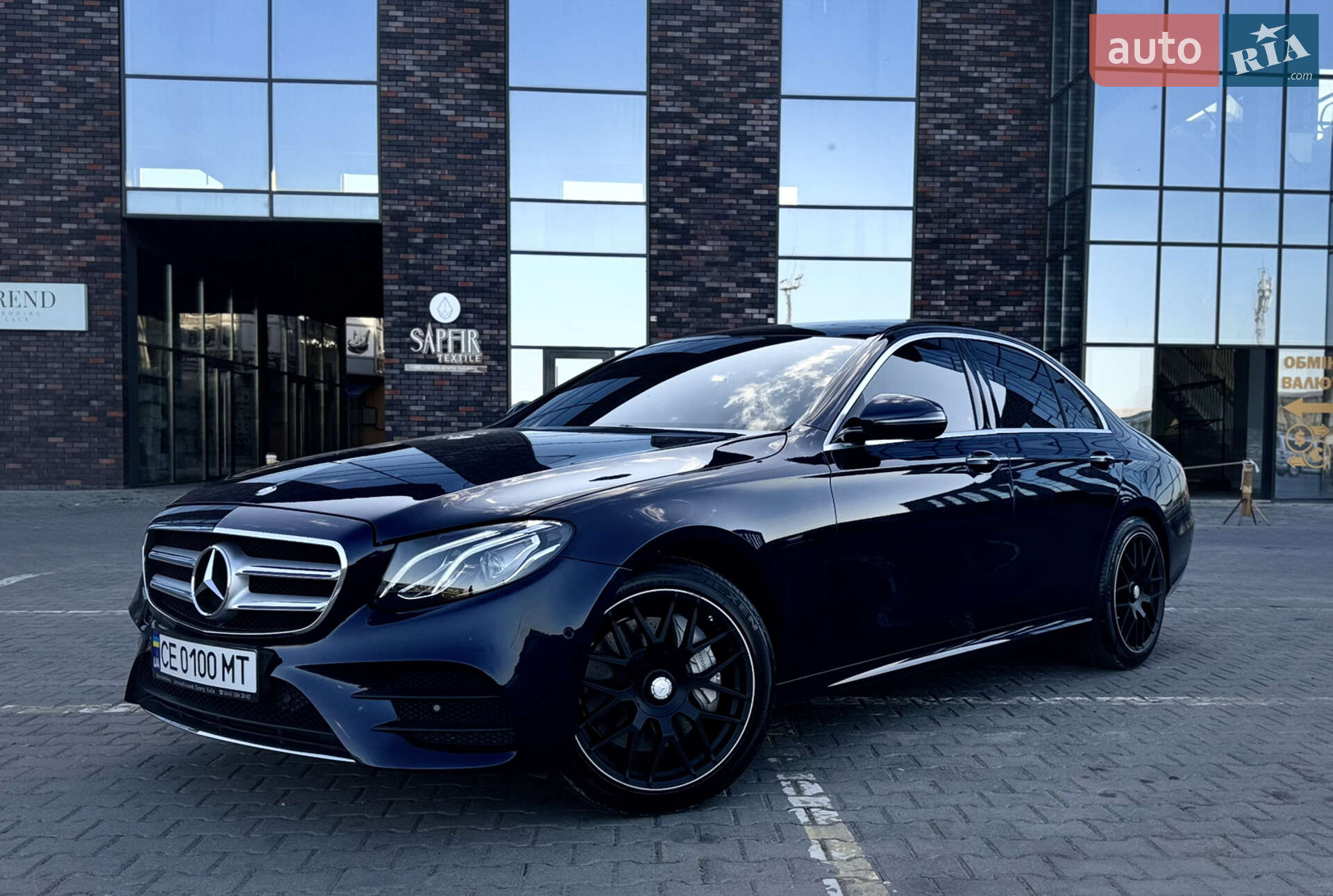 MERCEDES-BENZ E 300 2016
