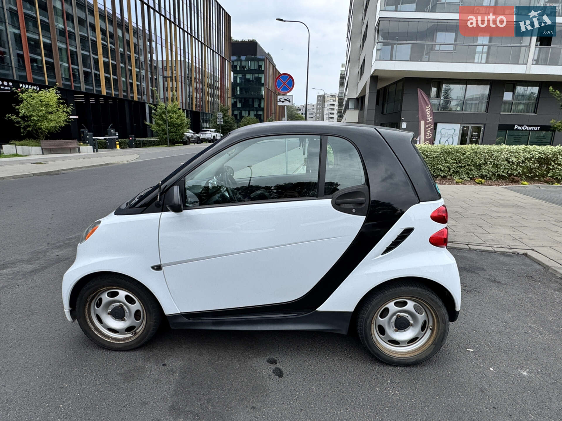 Головне фото звіту автомобіля SMART FORTWO 2015