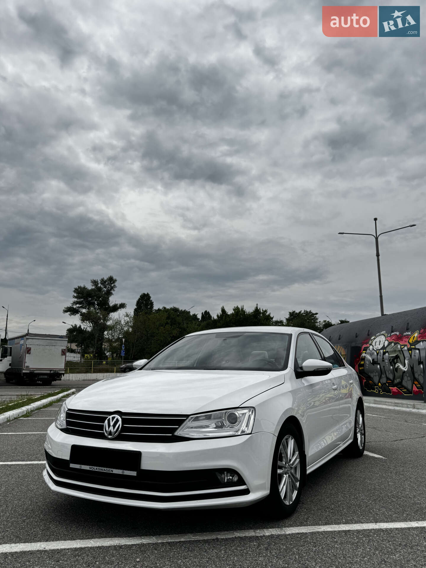 VOLKSWAGEN JETTA 2016
