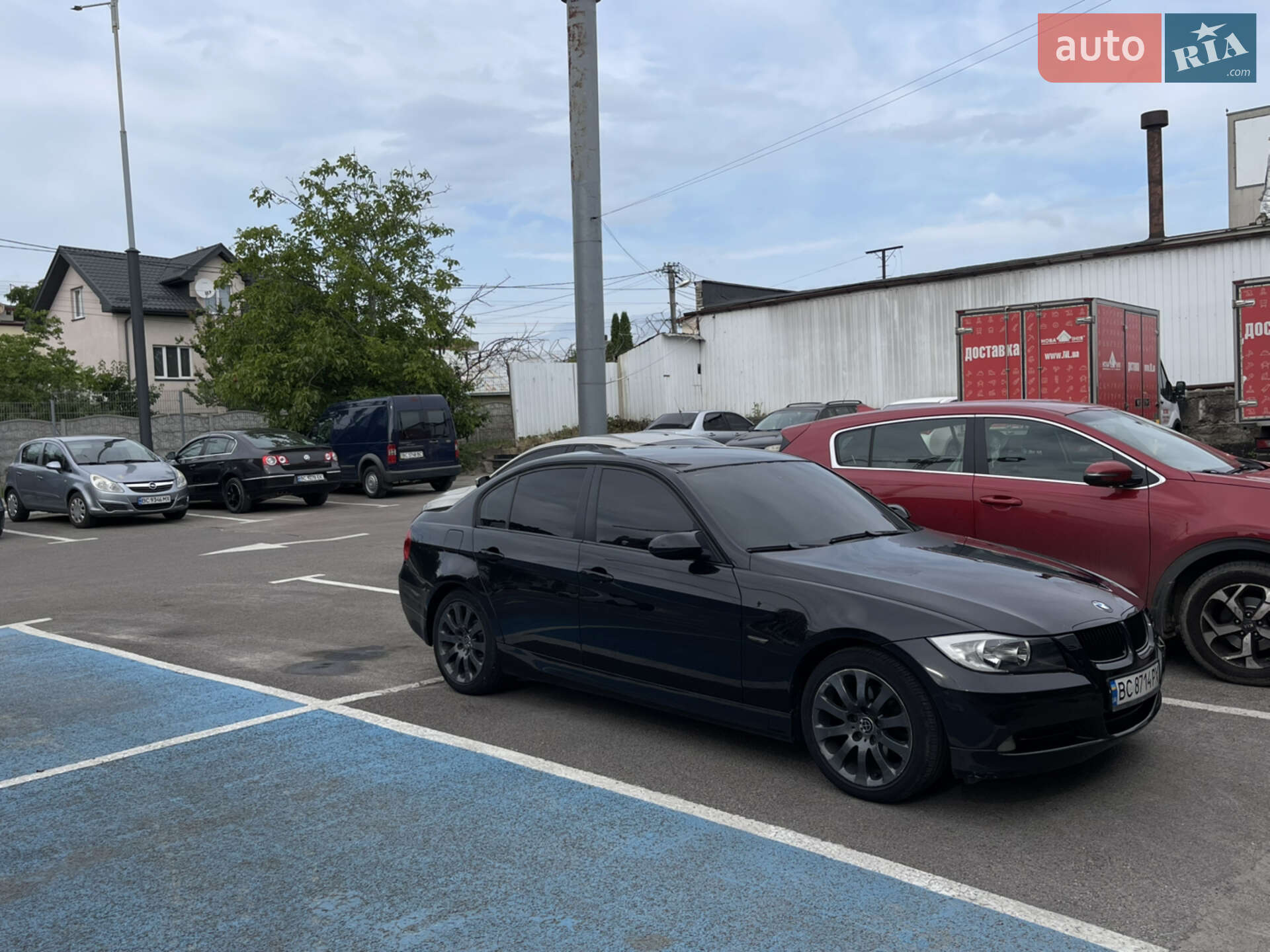 Головне фото звіту автомобіля BMW 318I 2006