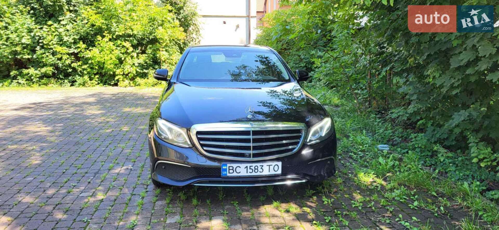MERCEDES-BENZ E 220 2019