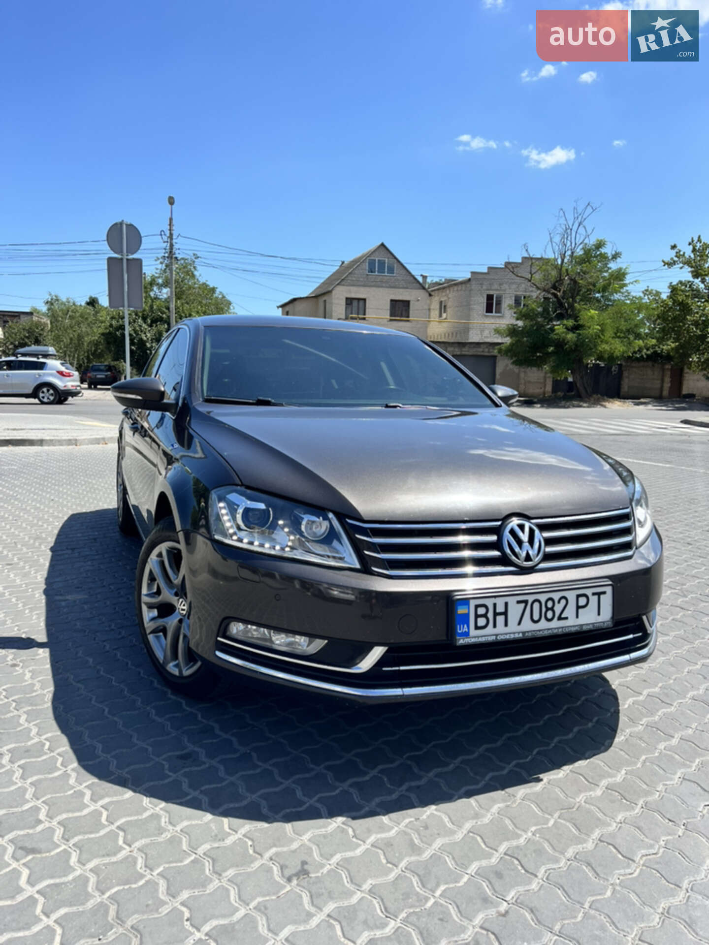 VOLKSWAGEN PASSAT 2014