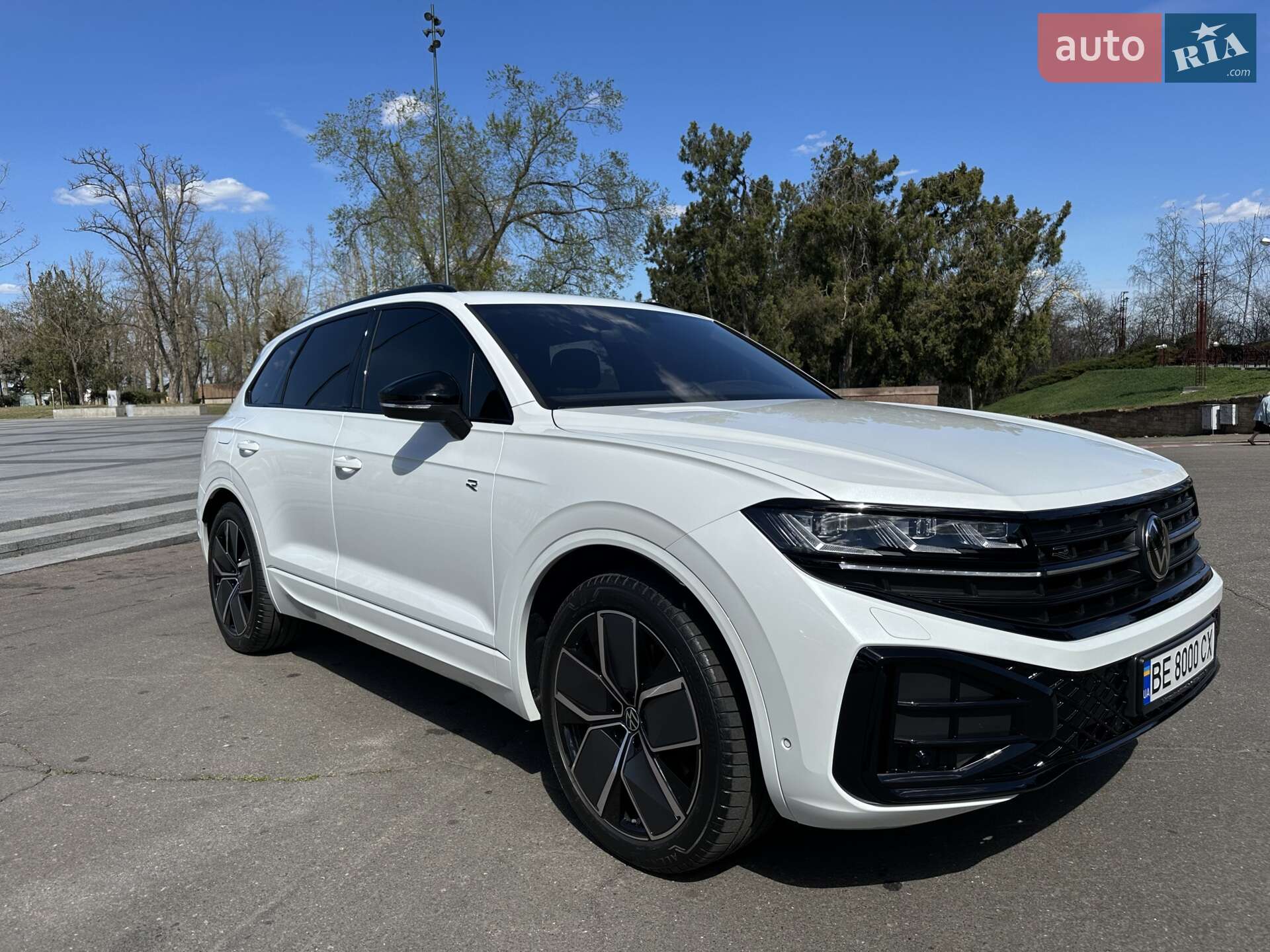 VOLKSWAGEN TOUAREG 2024