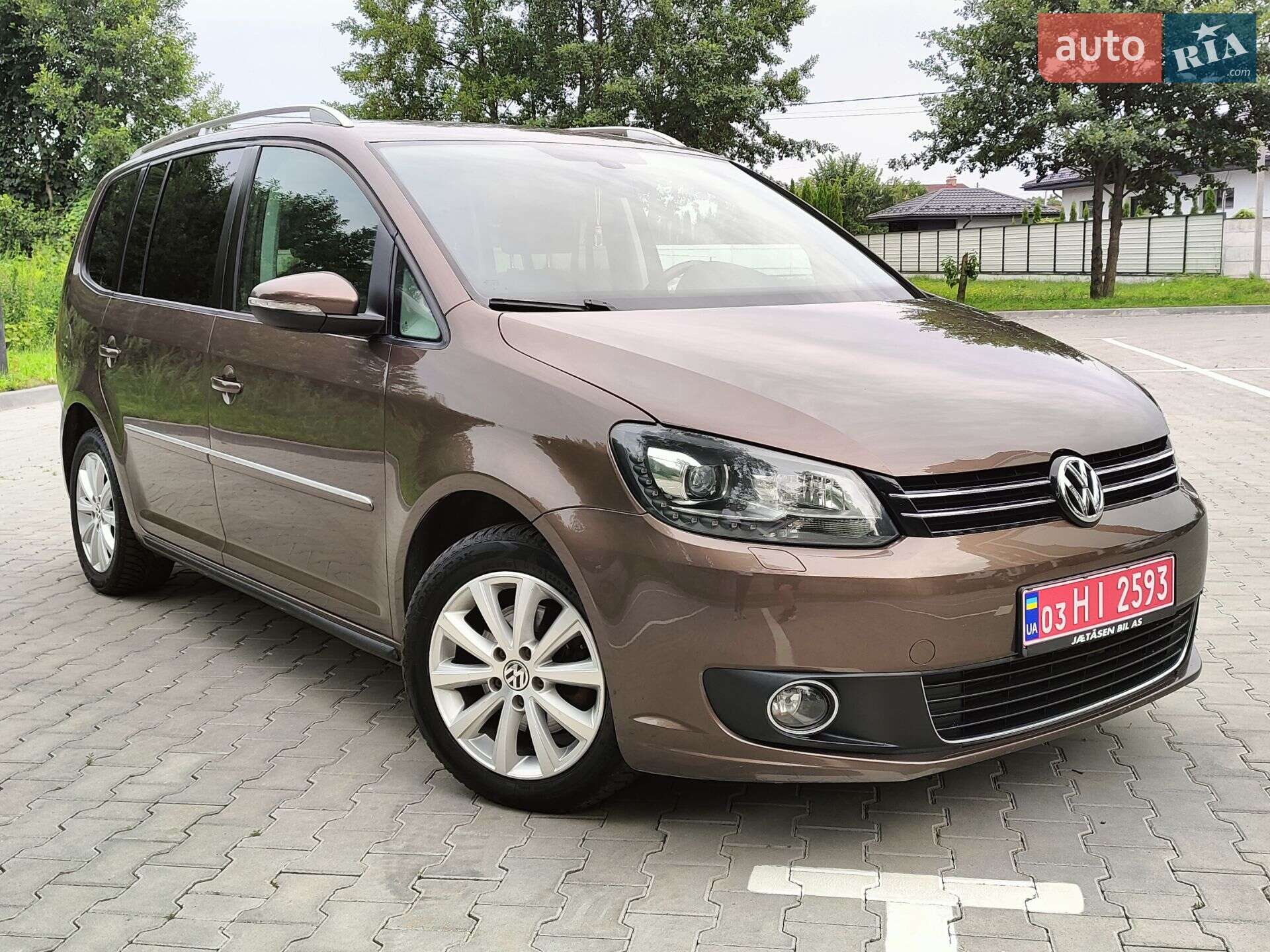 VOLKSWAGEN TOURAN 2013