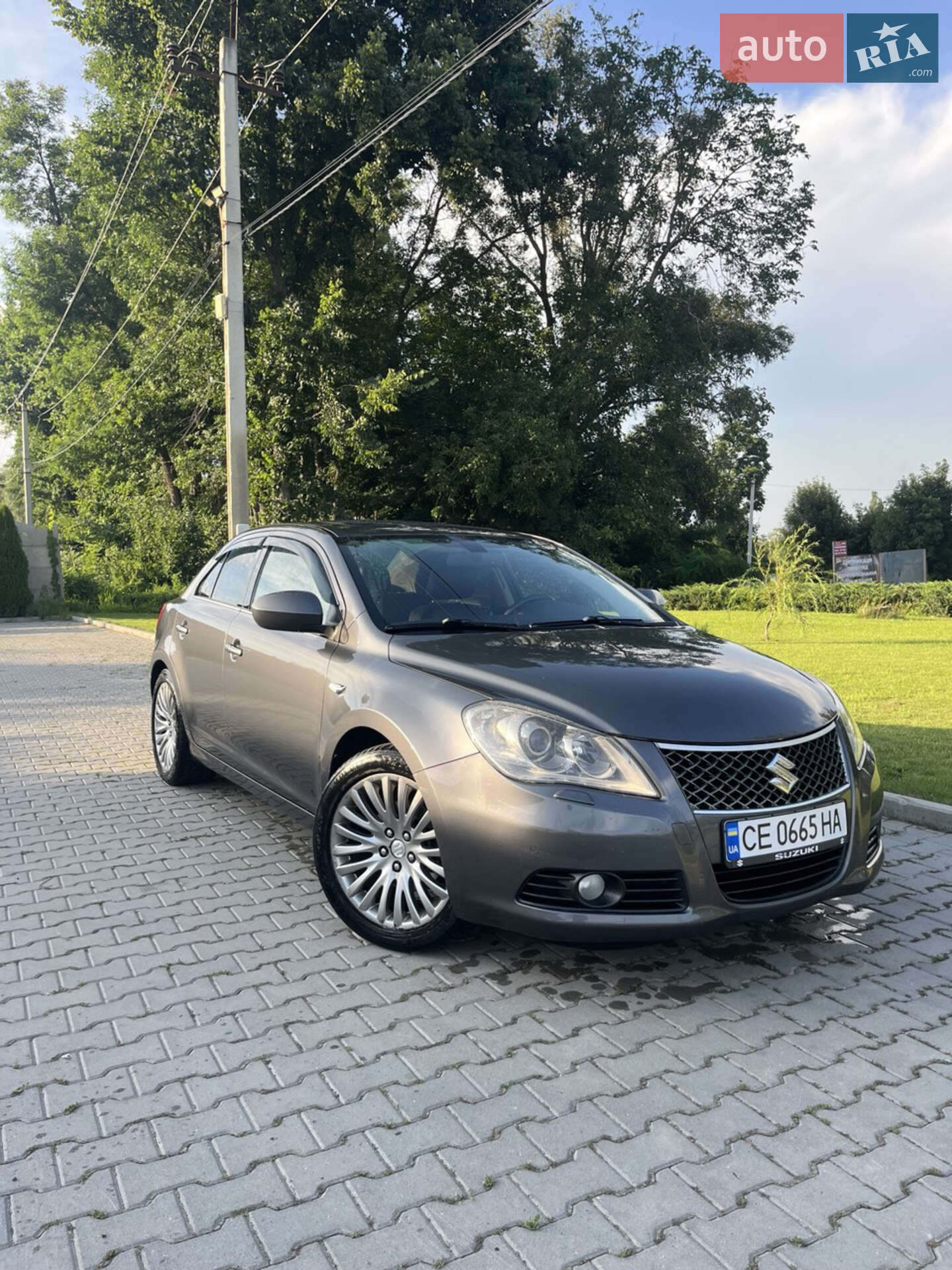 SUZUKI KIZASHI 2010