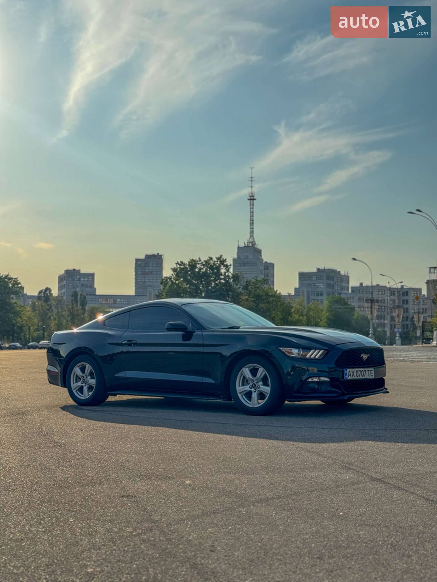 Головне фото звіту автомобіля FORD MUSTANG 2016