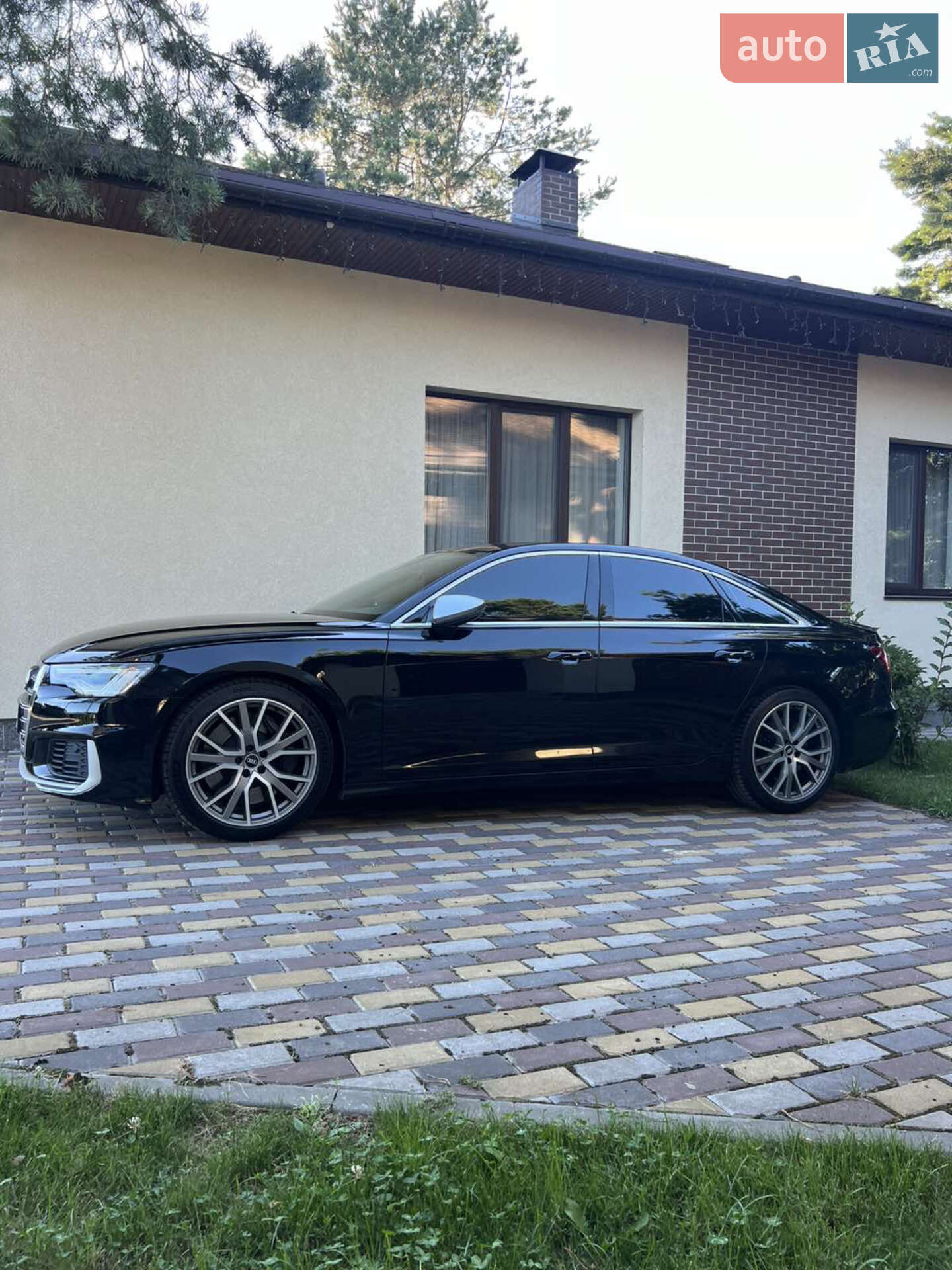 AUDI S6 2021