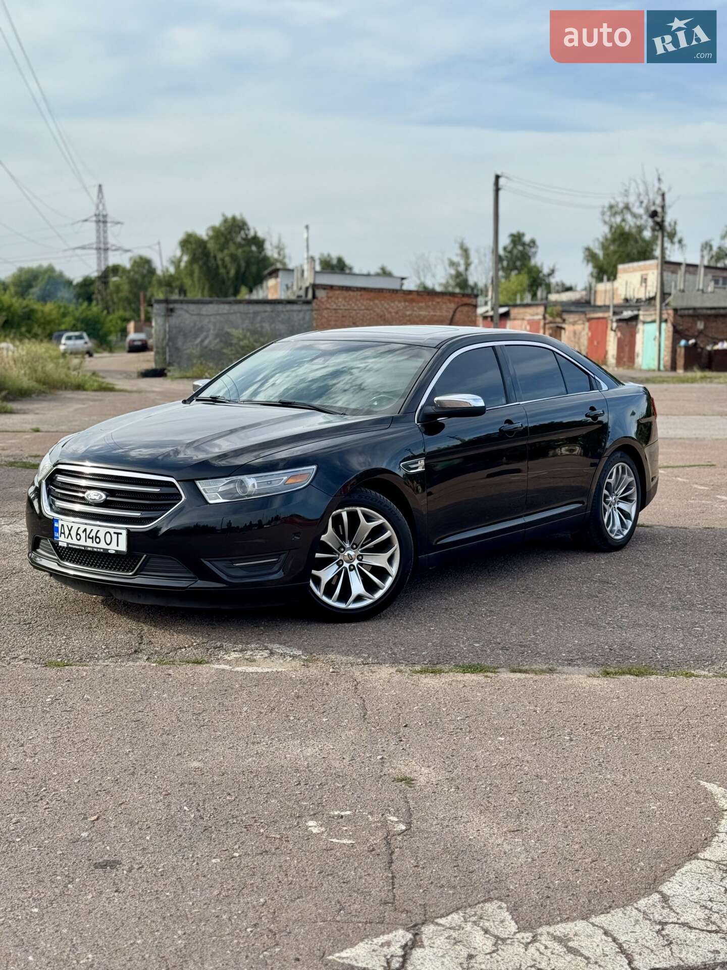 FORD TAURUS 2013