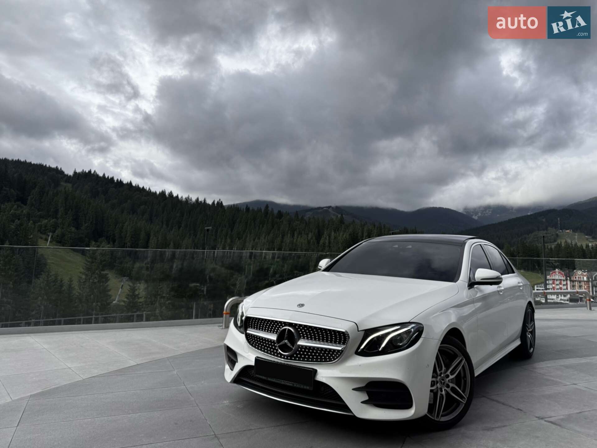 MERCEDES-BENZ E 180 2018