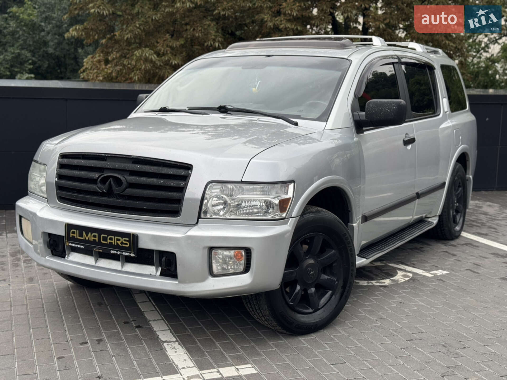 INFINITI QX56 2005
