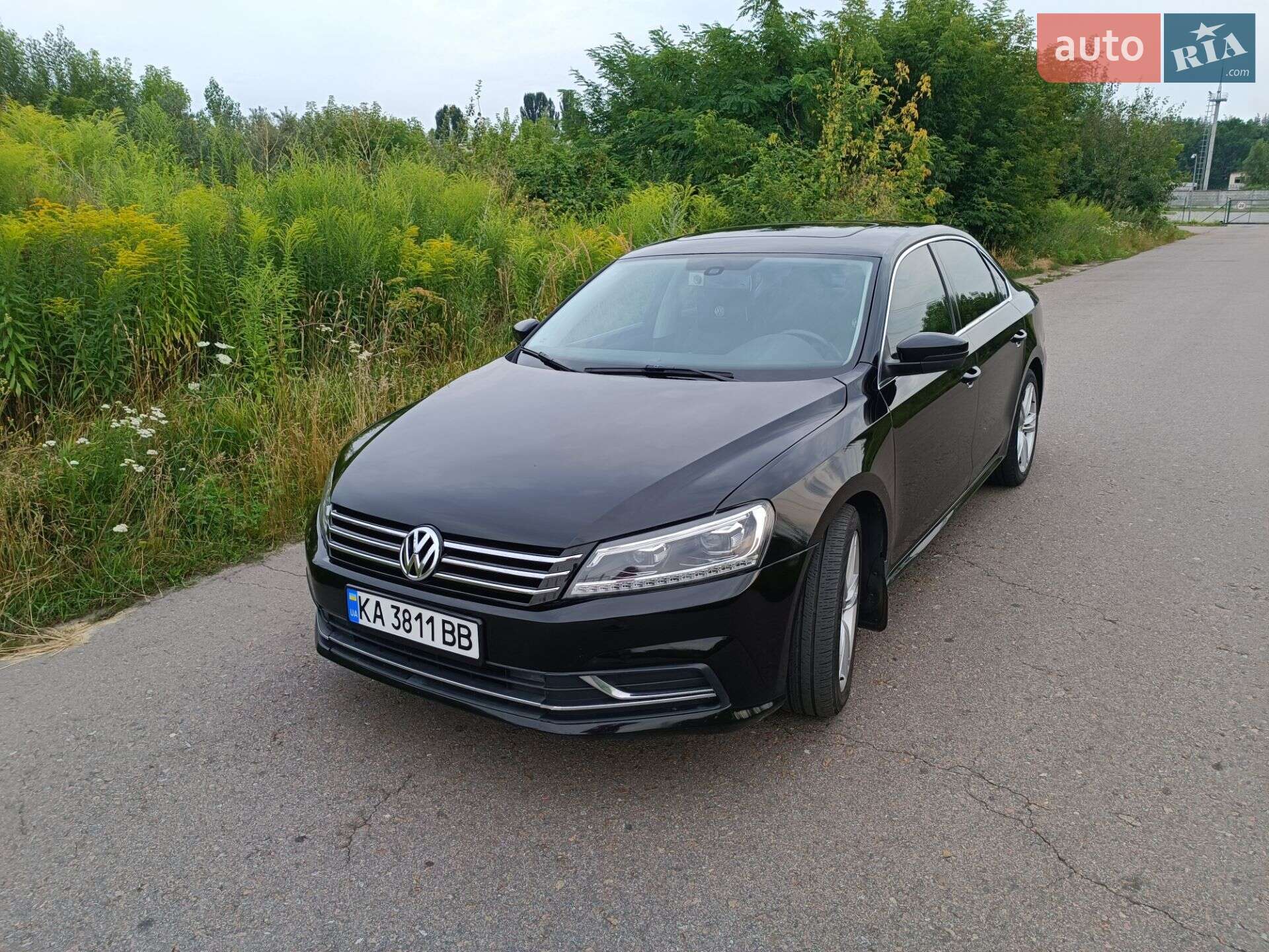 VOLKSWAGEN PASSAT 2013