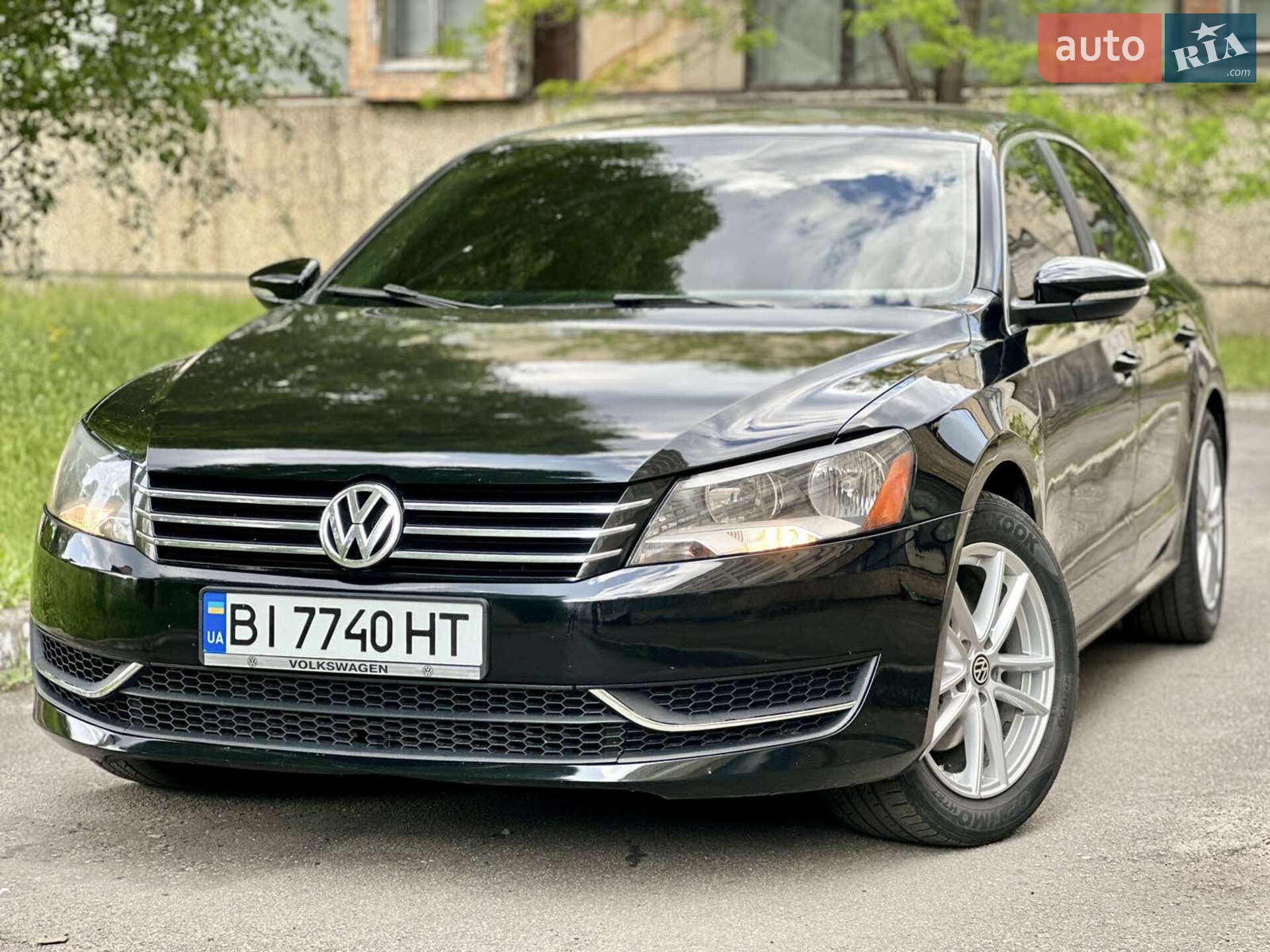 VOLKSWAGEN PASSAT 2012