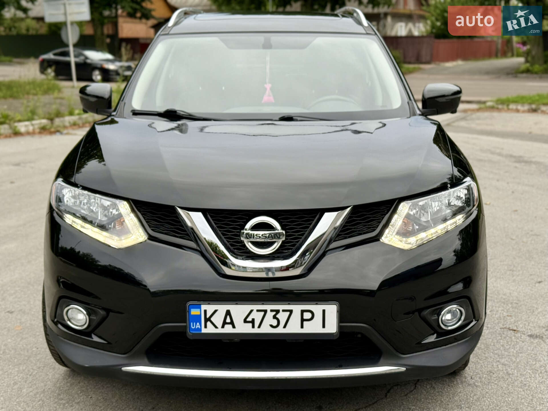 Головне фото звіту автомобіля NISSAN ROGUE 2015
