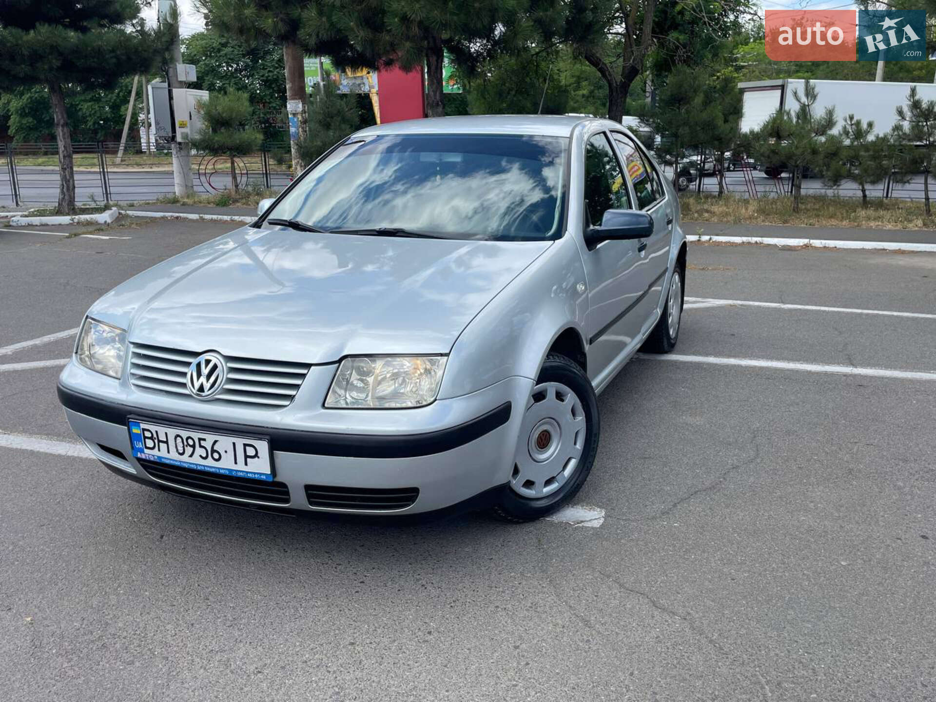 VOLKSWAGEN BORA 2001