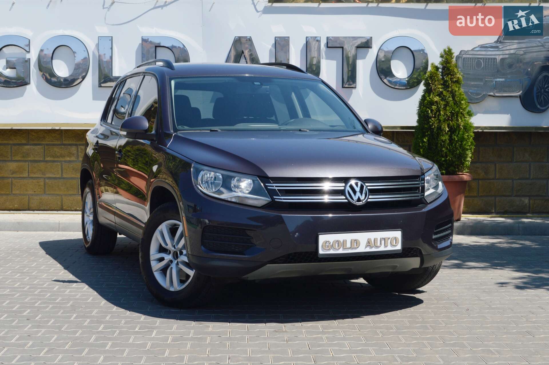 VOLKSWAGEN TIGUAN 2016