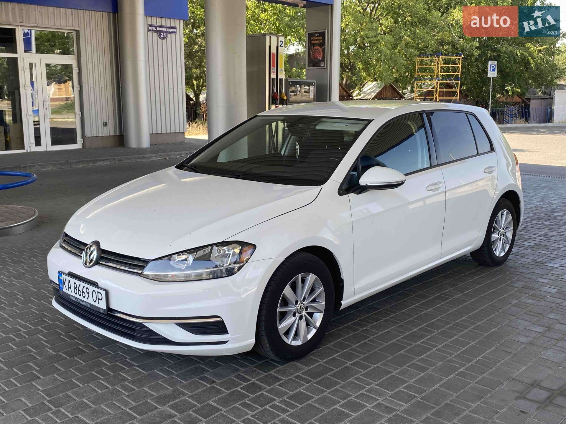 VOLKSWAGEN GOLF 2018