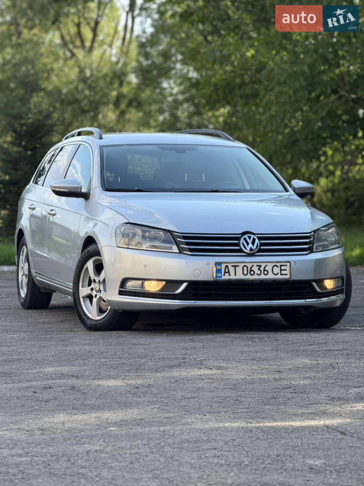 VOLKSWAGEN PASSAT 2011