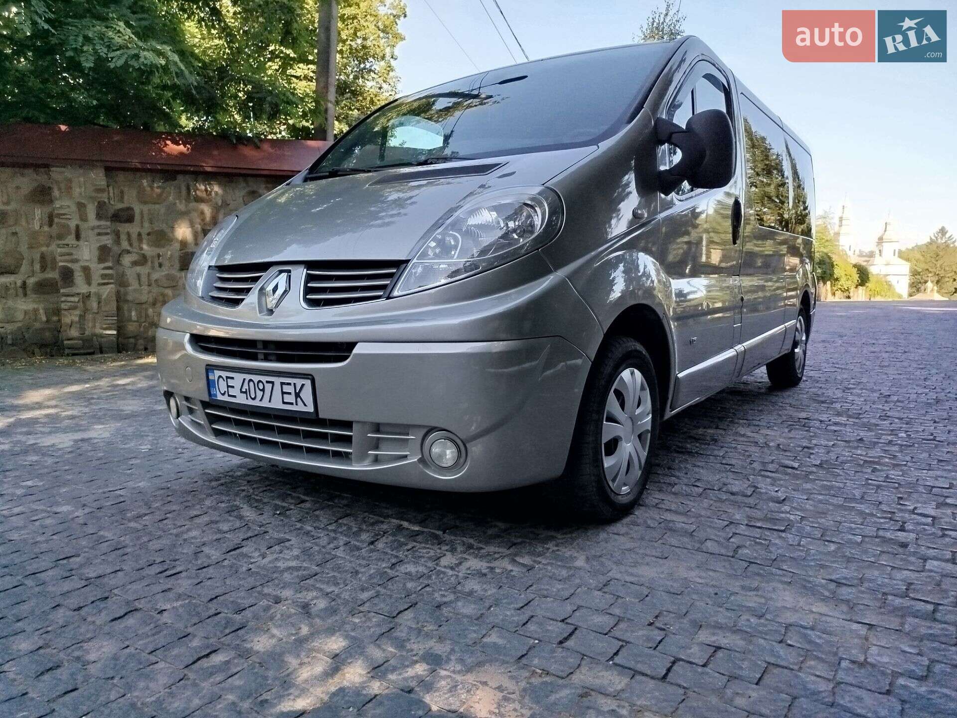 Головне фото звіту автомобіля RENAULT TRAFIC 2011