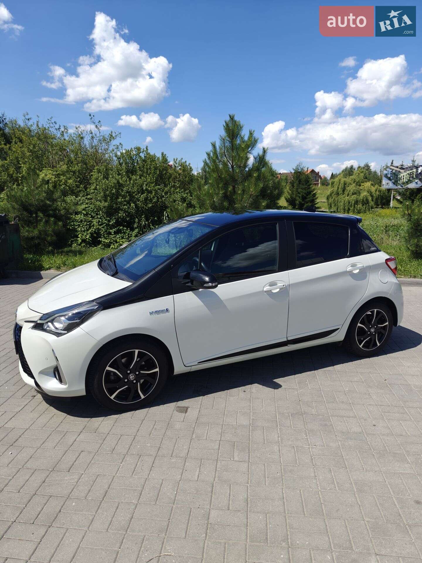TOYOTA YARIS HYBRID 2018