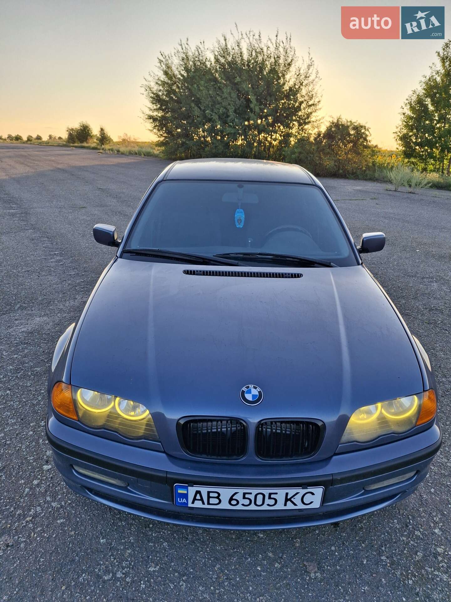 BMW 318I 1998