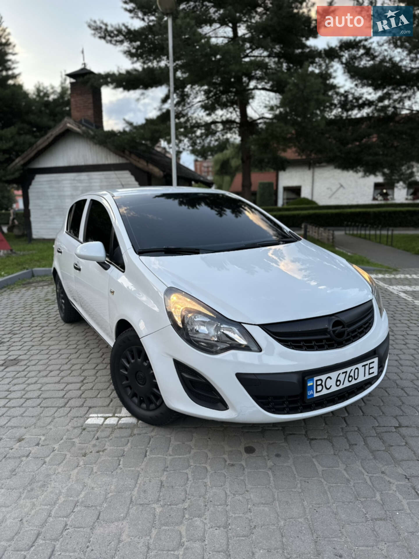 OPEL CORSA 2012