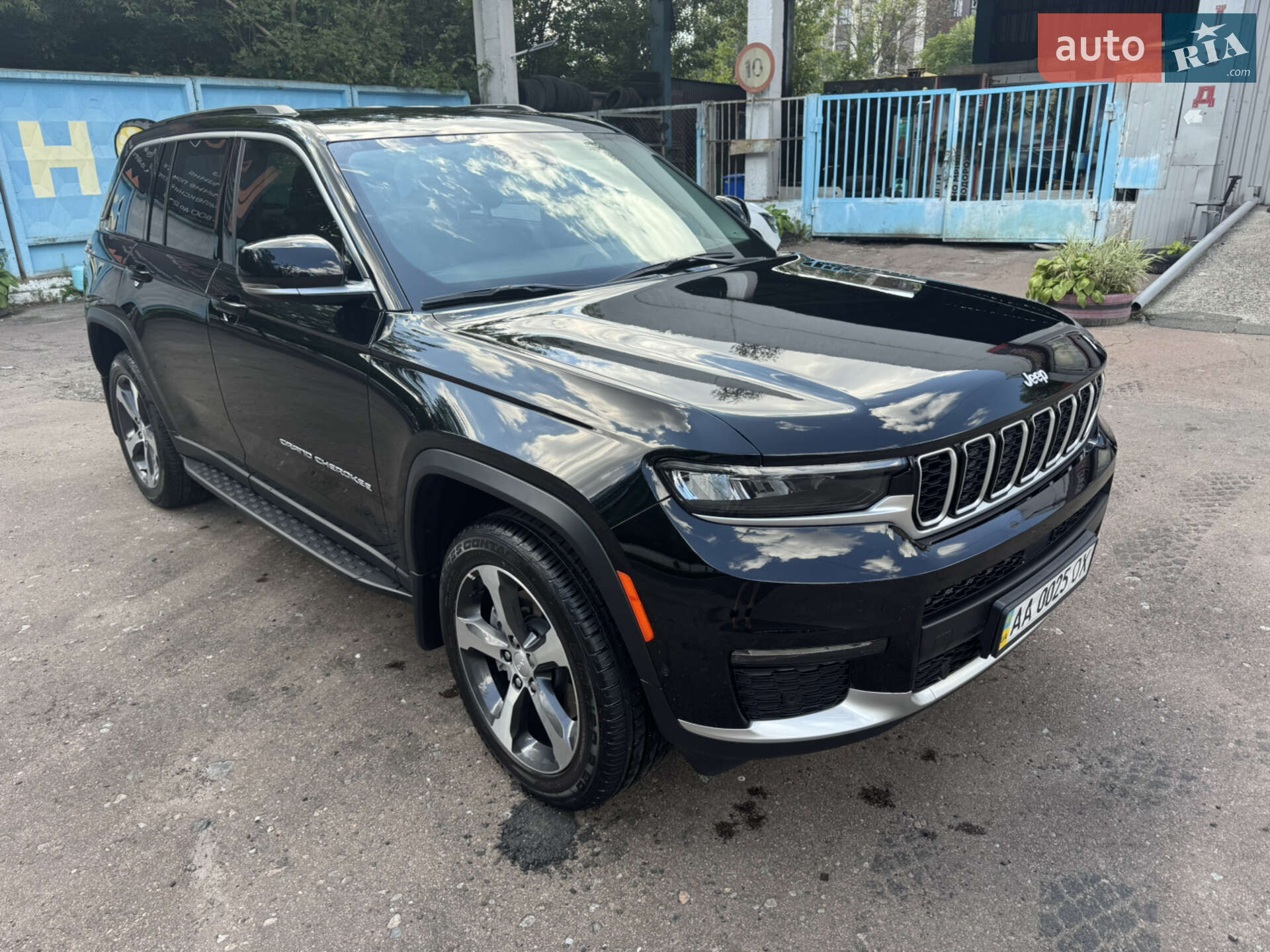 JEEP GRAND CHEROKEE 2023