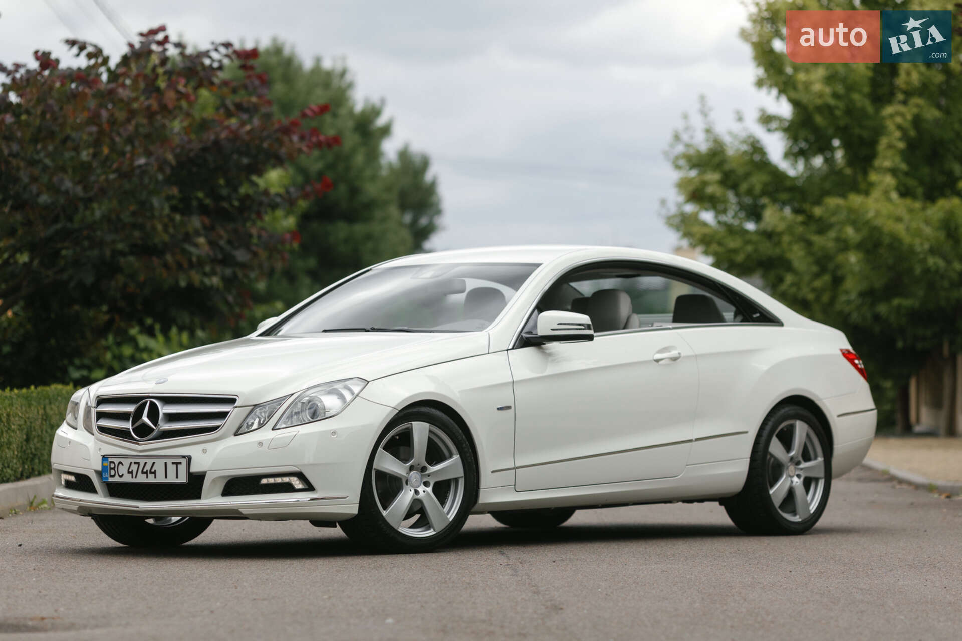 MERCEDES-BENZ E 250 CGI 2010