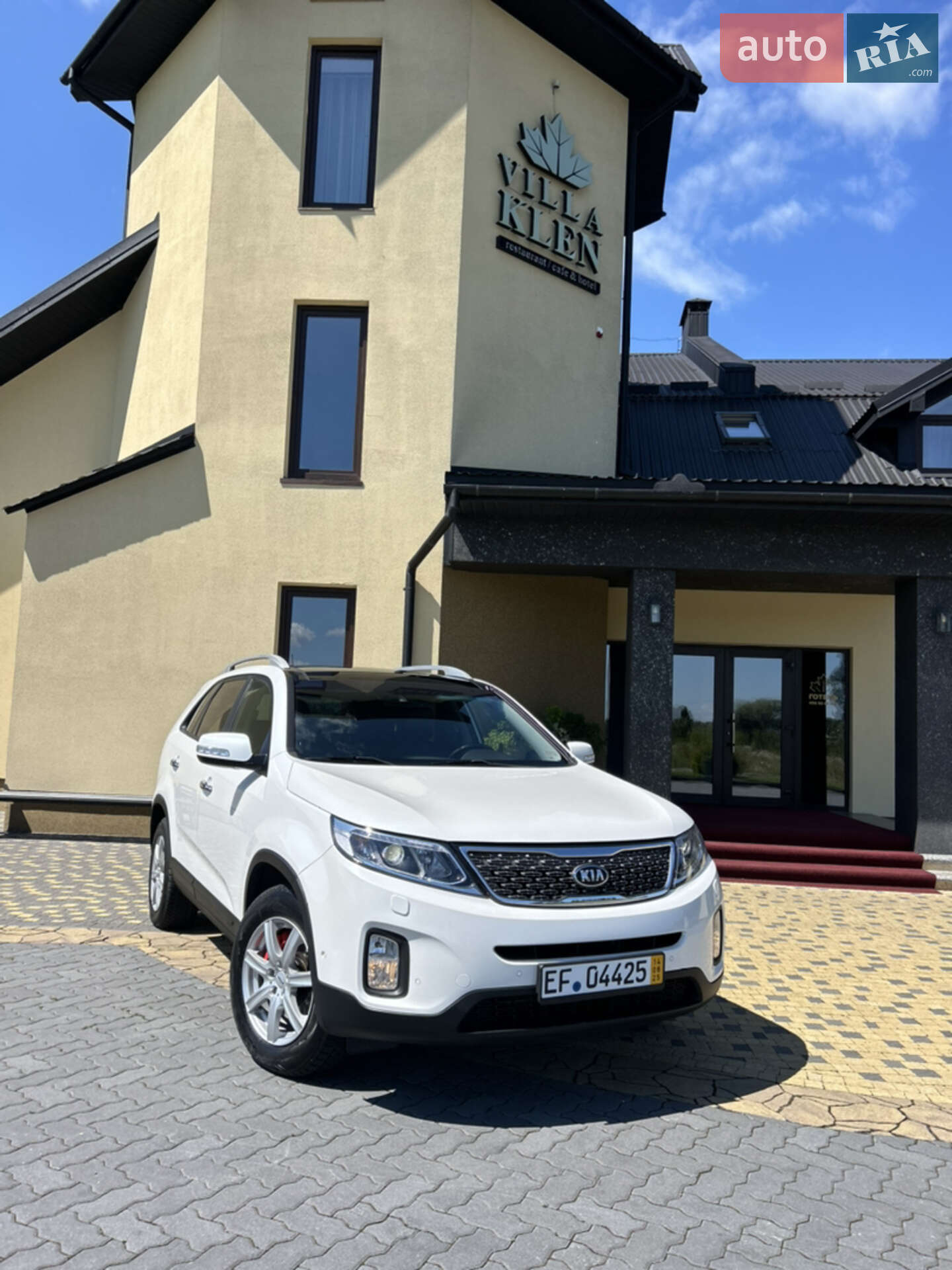 Головне фото звіту автомобіля KIA SORENTO 2014