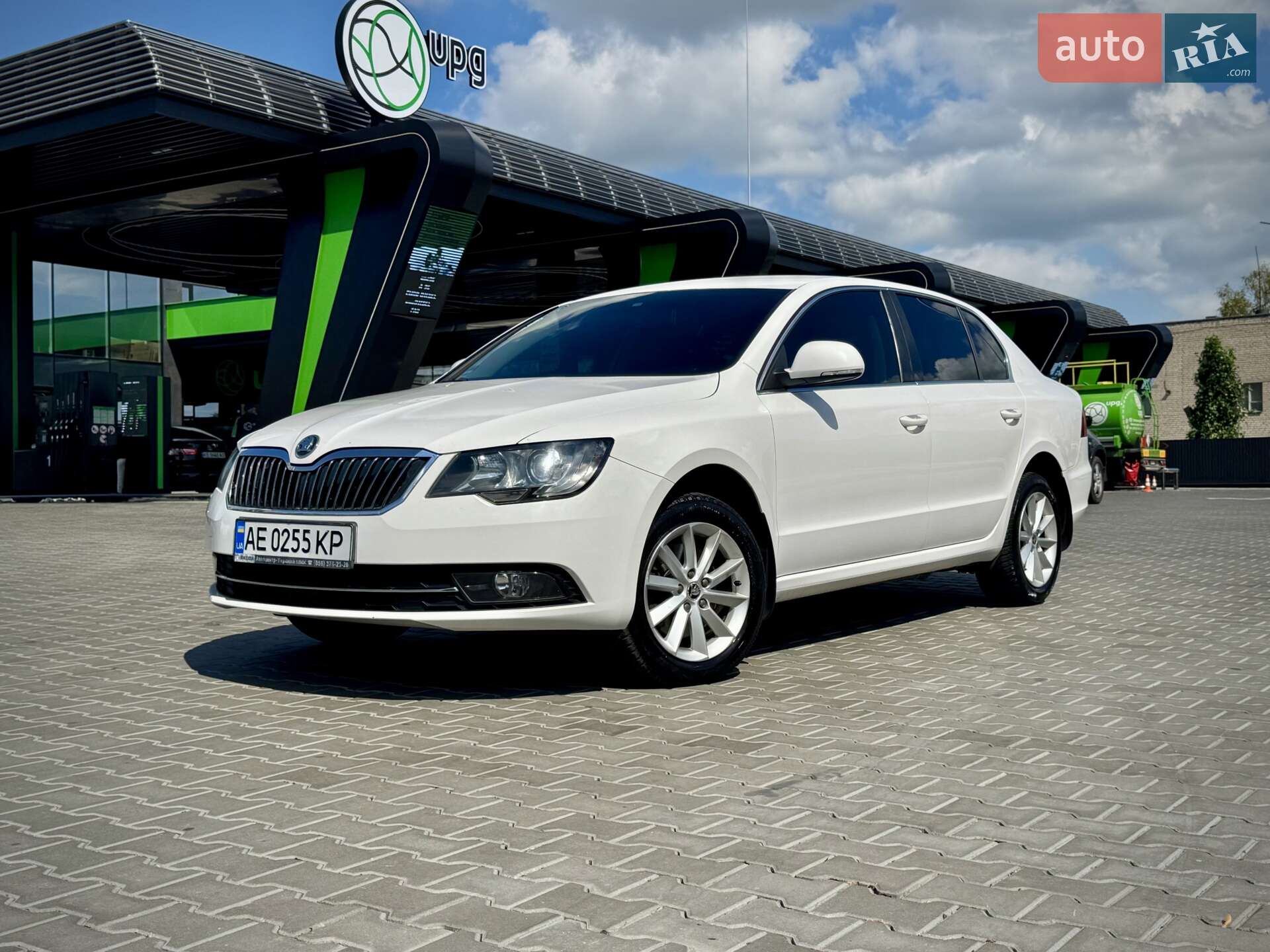 SKODA SUPERB 2013