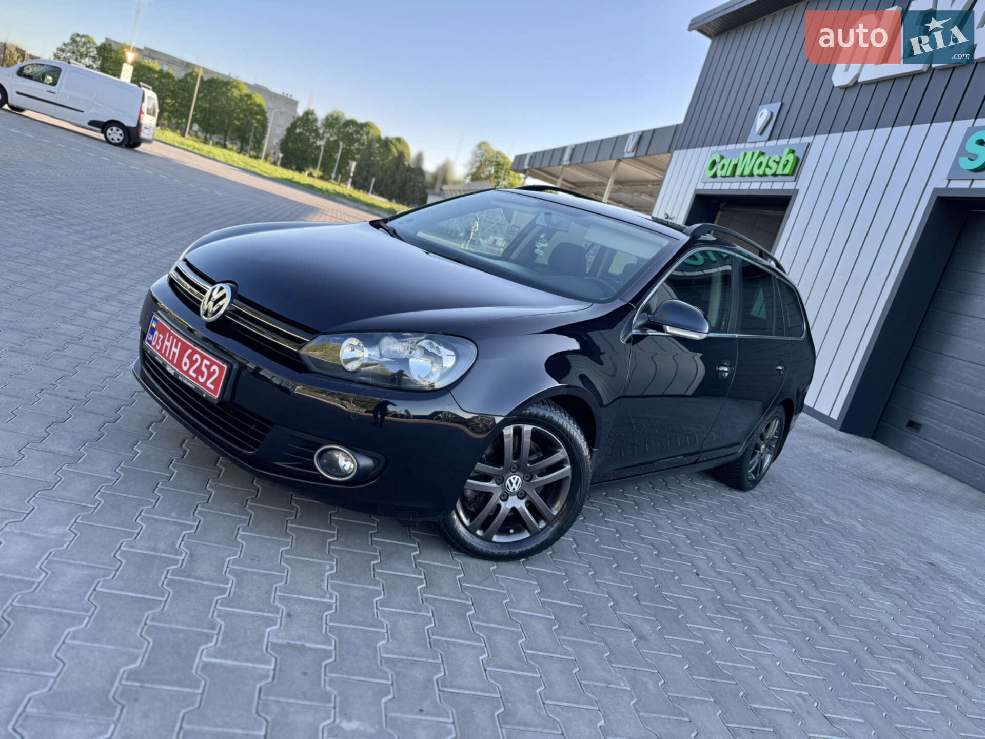 VOLKSWAGEN GOLF 2011