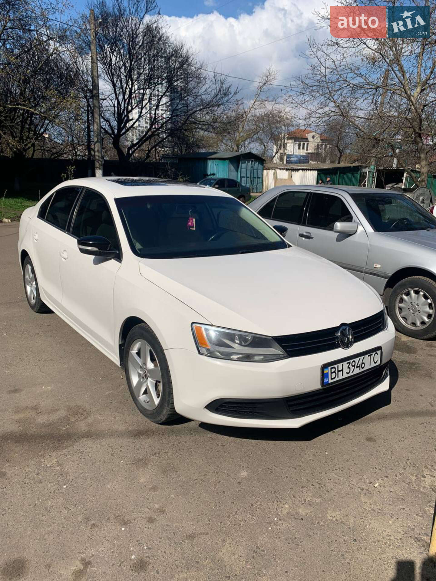 VOLKSWAGEN JETTA 2011