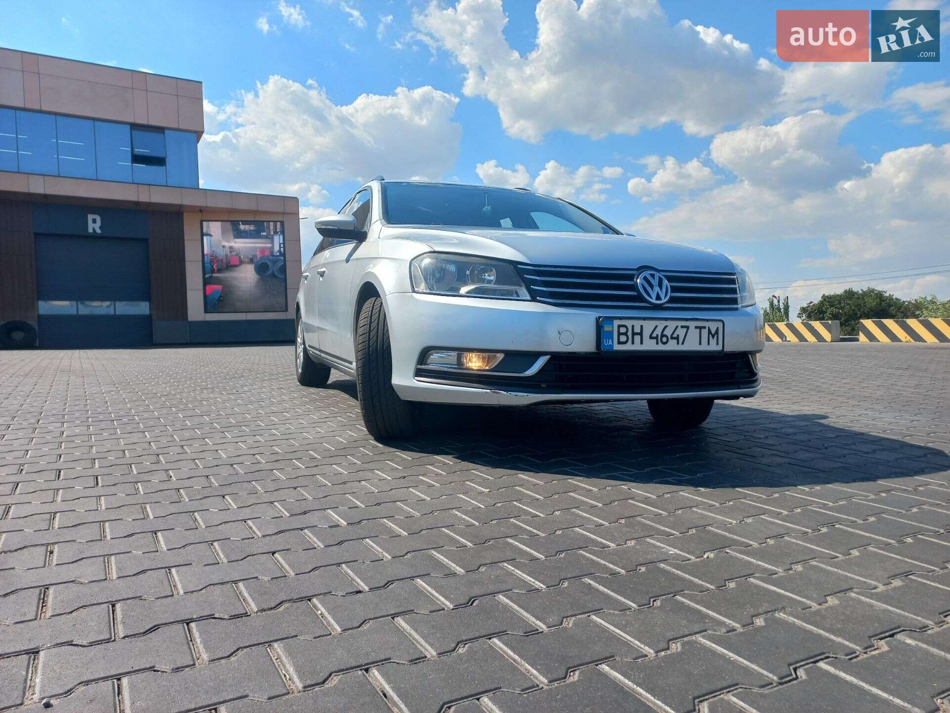 VOLKSWAGEN PASSAT 2012