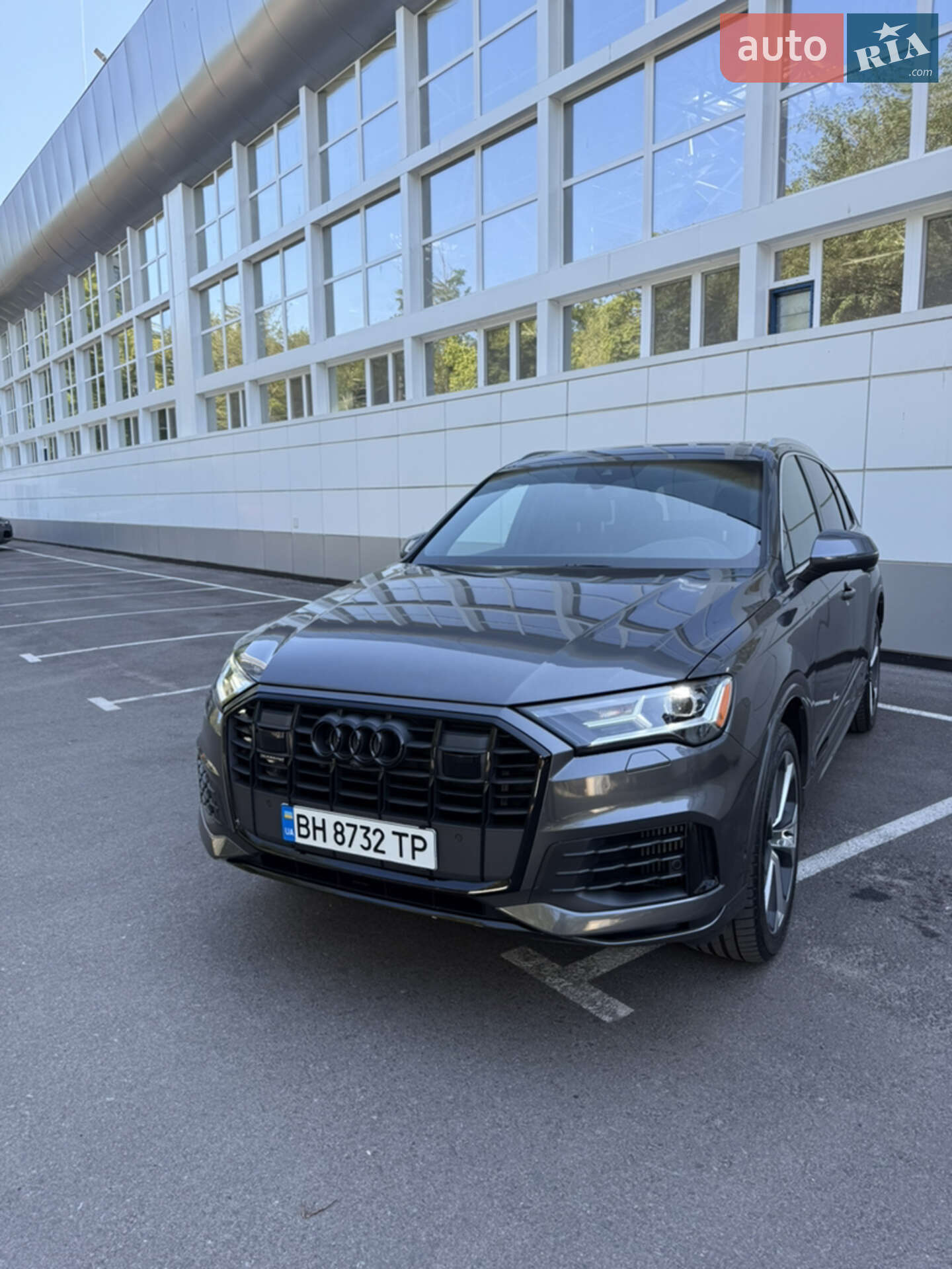 AUDI Q7 2021