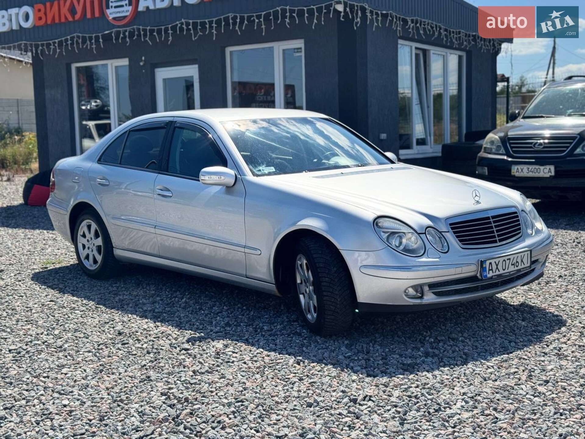 MERCEDES-BENZ E 220 2003