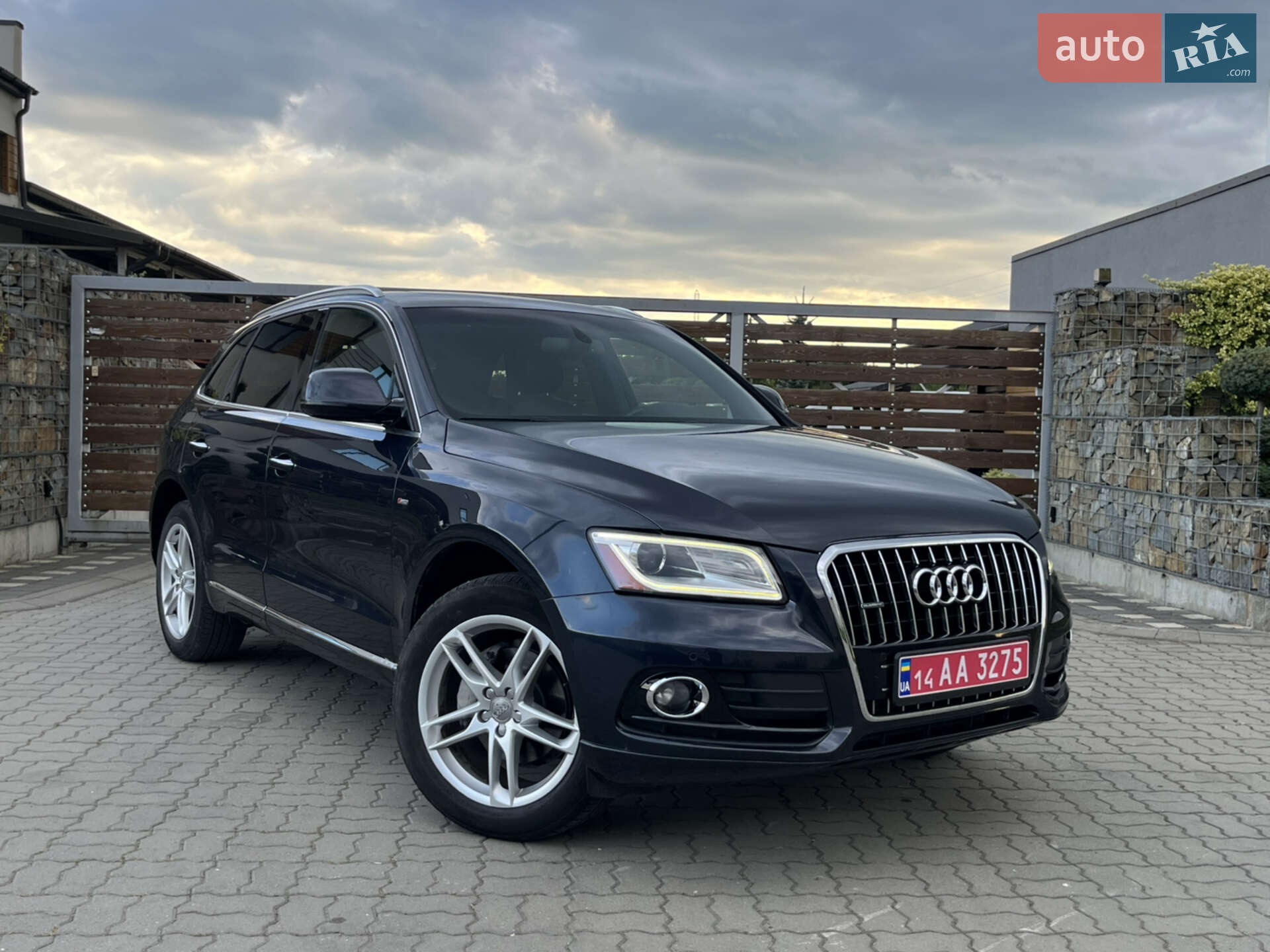 Головне фото звіту автомобіля AUDI Q5 2015