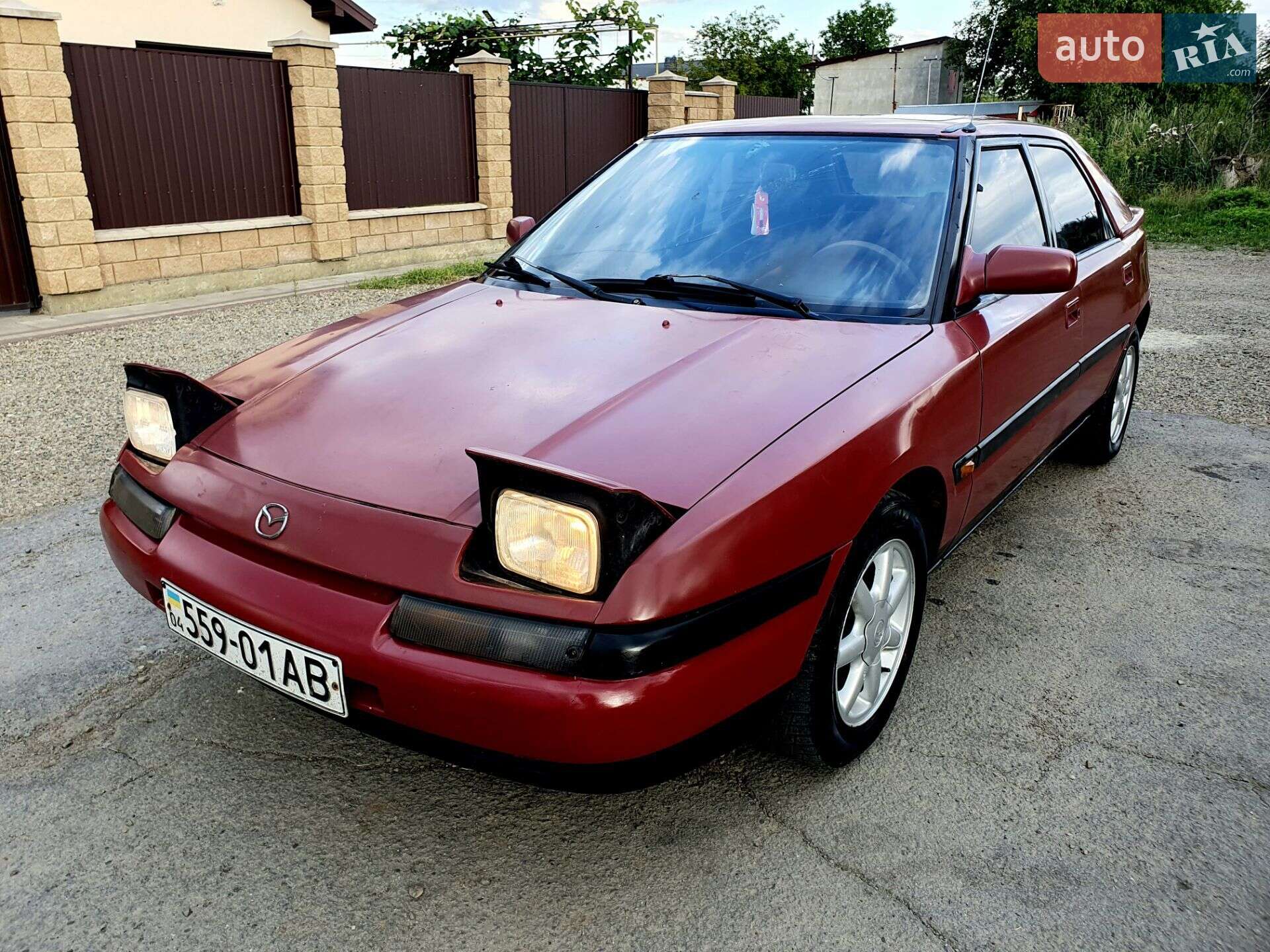 MAZDA 323 1.6 I 1994