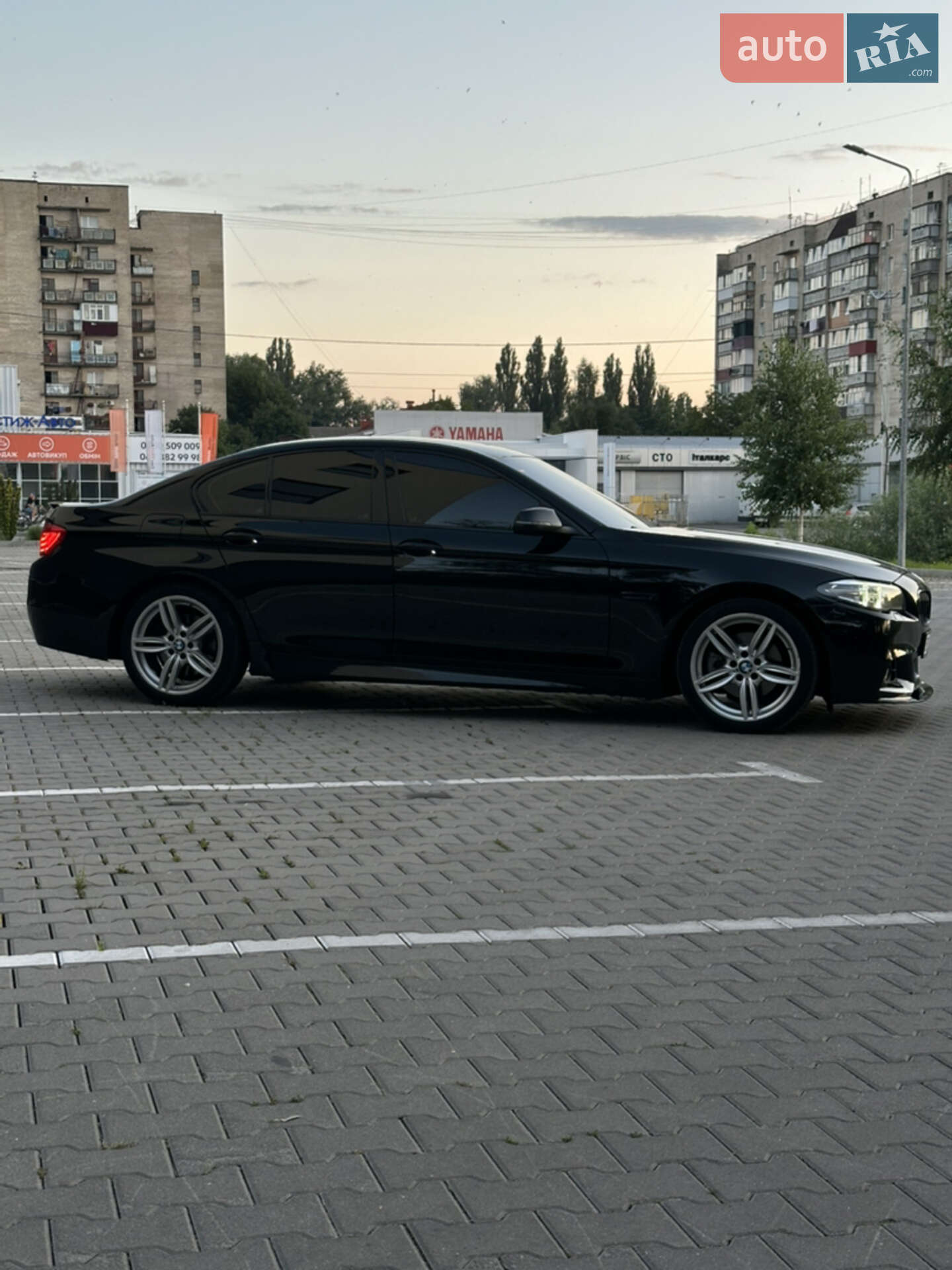 Головне фото звіту автомобіля BMW 528 2015