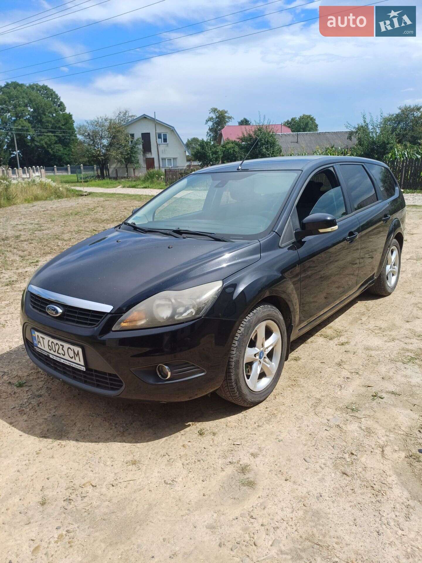 Головне фото звіту автомобіля FORD FOCUS 2010