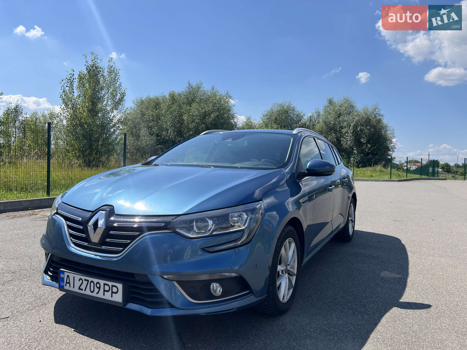 Головне фото звіту автомобіля RENAULT MEGANE 2017